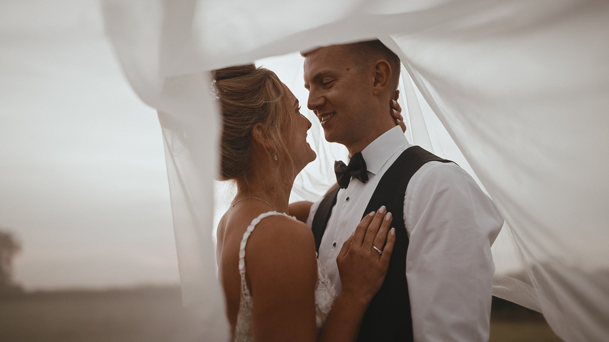 A review by a couple after seeing their wedding film.