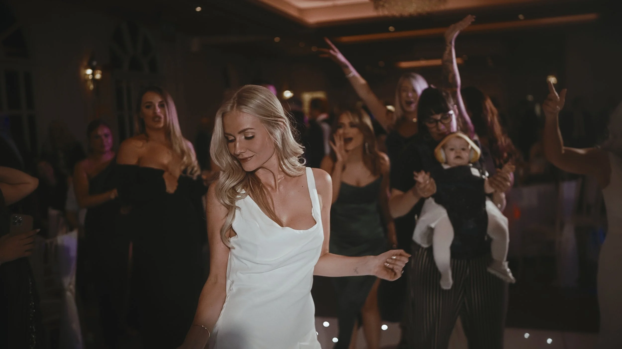 A cinematic wedding videography shot from an Oxfordshire wedding, captured by videographer Luke Batchelor Productions.