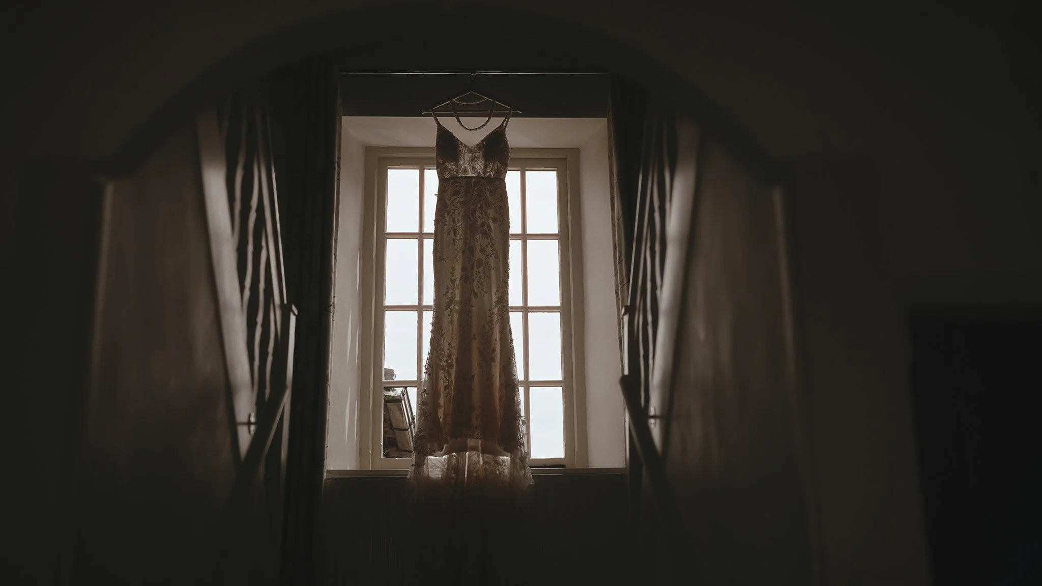 A wedding videography shot from an Oxnead Hall wedding, captured by Norfolk videographer Luke Batchelor Productions.