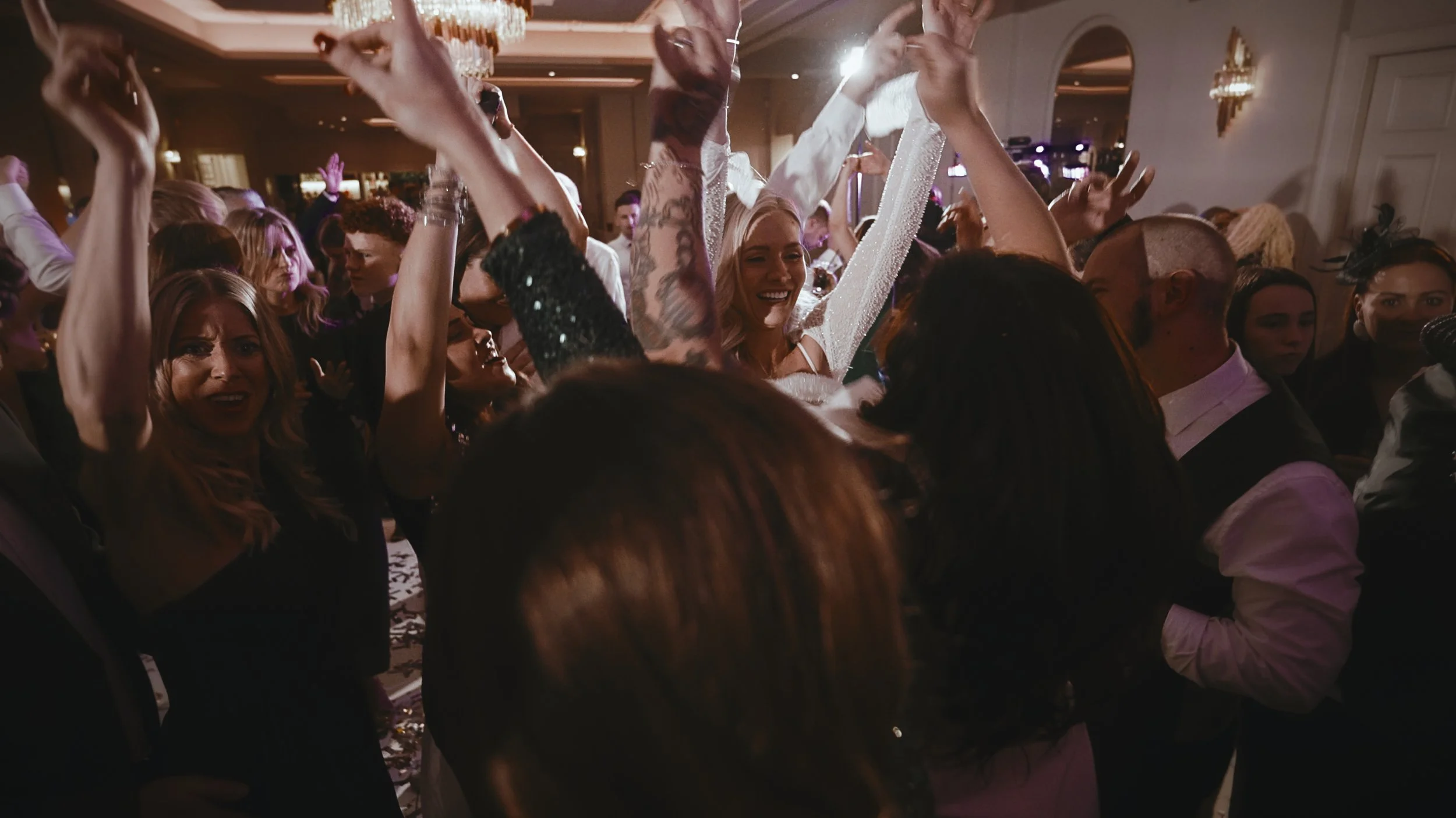 A cinematic wedding videography shot from an Oxfordshire wedding, captured by videographer Luke Batchelor Productions.