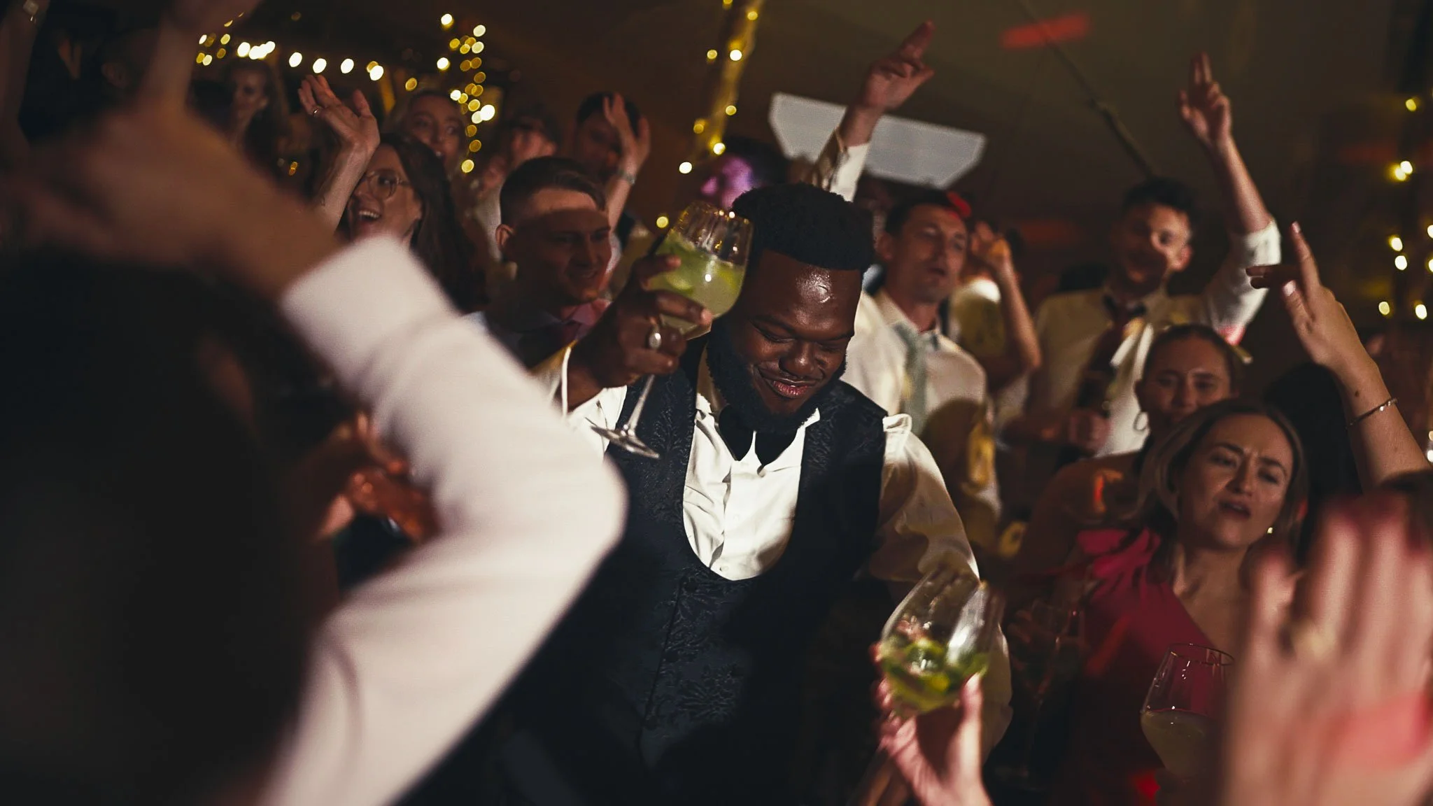 A cinematic wedding videography shot from an Oxfordshire wedding, captured by videographer Luke Batchelor Productions.