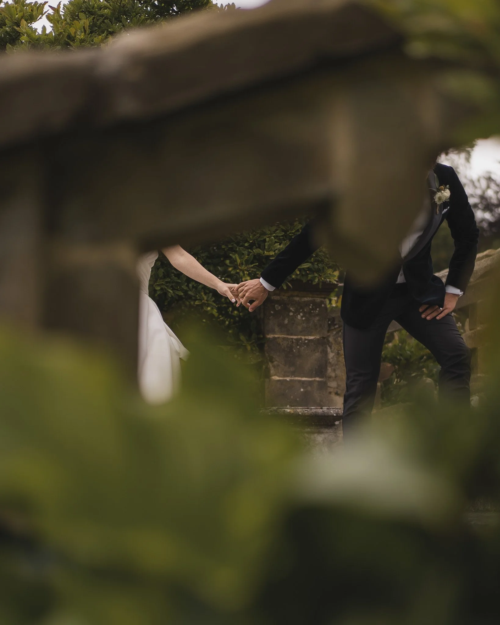 An editorial style wedding videography shot from a Buckinghamshire wedding, captured by videographer Luke Batchelor Productions.