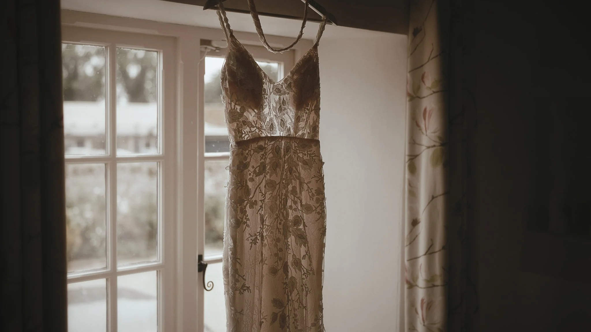 A wedding videography shot from an Oxnead Hall wedding, captured by Norfolk videographer Luke Batchelor Productions.