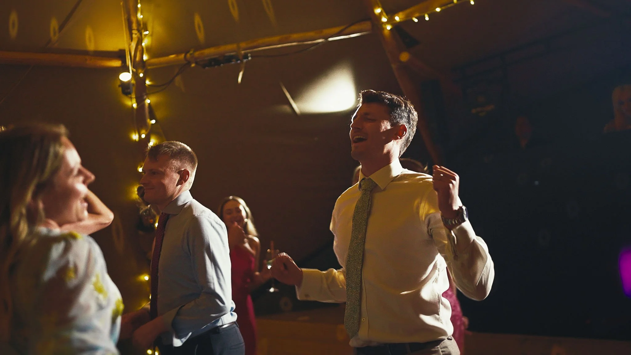 A cinematic wedding videography shot from an Oxfordshire wedding, captured by videographer Luke Batchelor Productions.