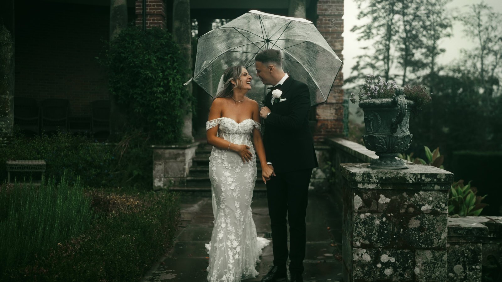 A review from a bride about her Surrey wedding videographer.