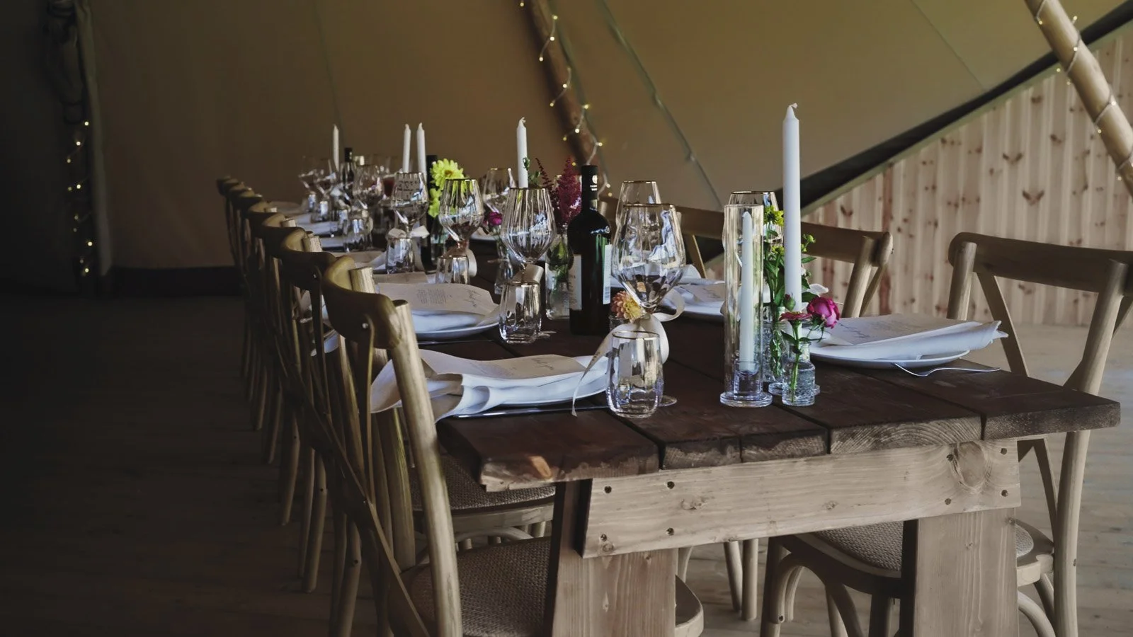 Details and candid scenes from a colourful riverside wedding video at an Oxfordshire estate beside the River Thames.