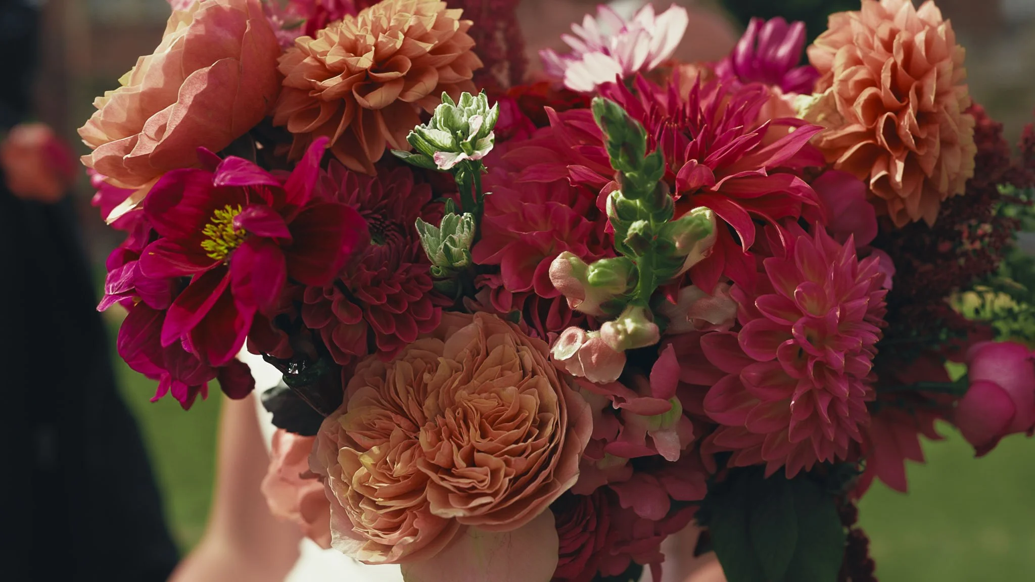 A cinematic wedding videography shot from an Oxfordshire wedding, captured by videographer Luke Batchelor Productions.