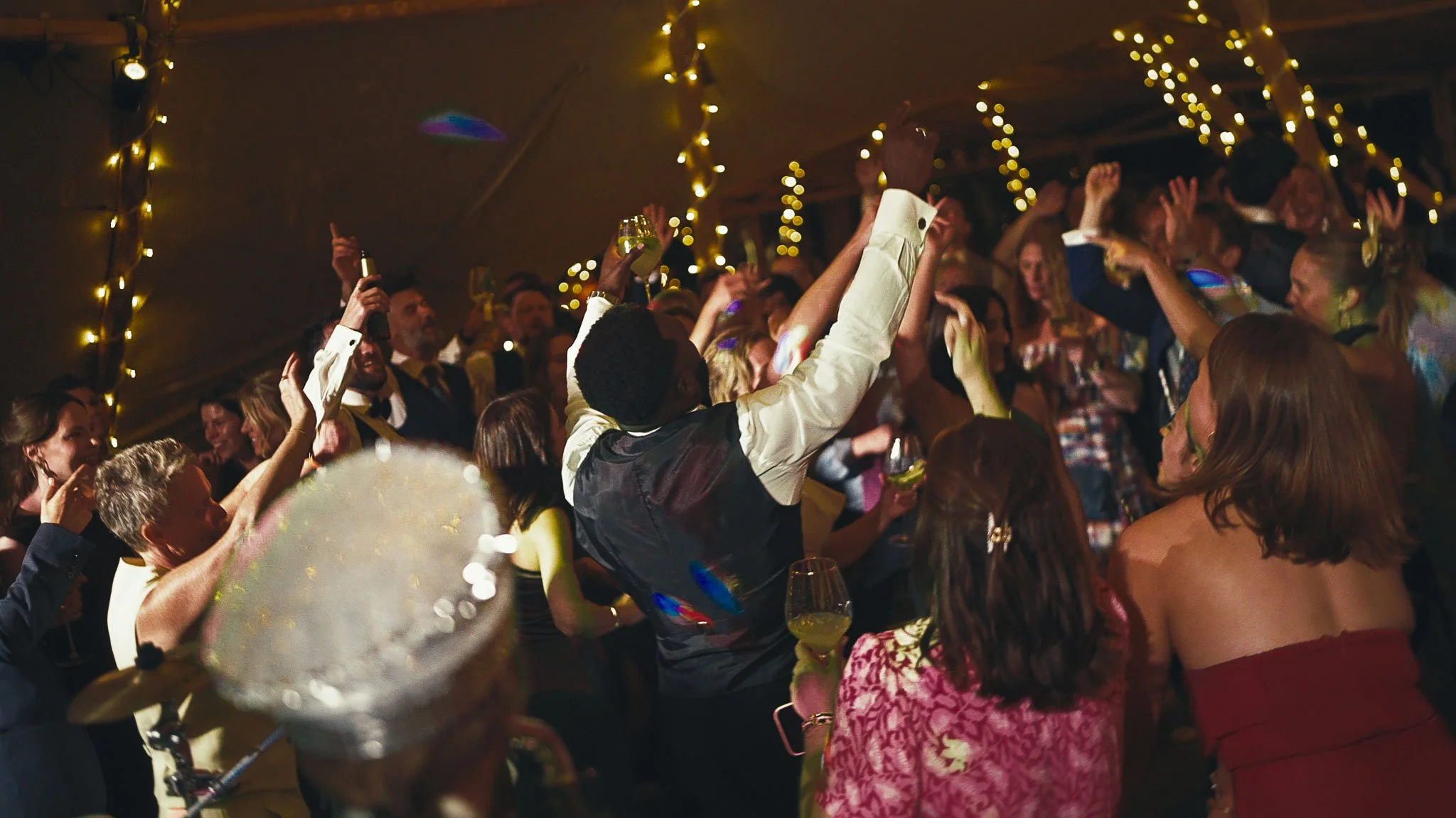 A cinematic wedding videography shot from an Oxfordshire wedding, captured by videographer Luke Batchelor Productions.