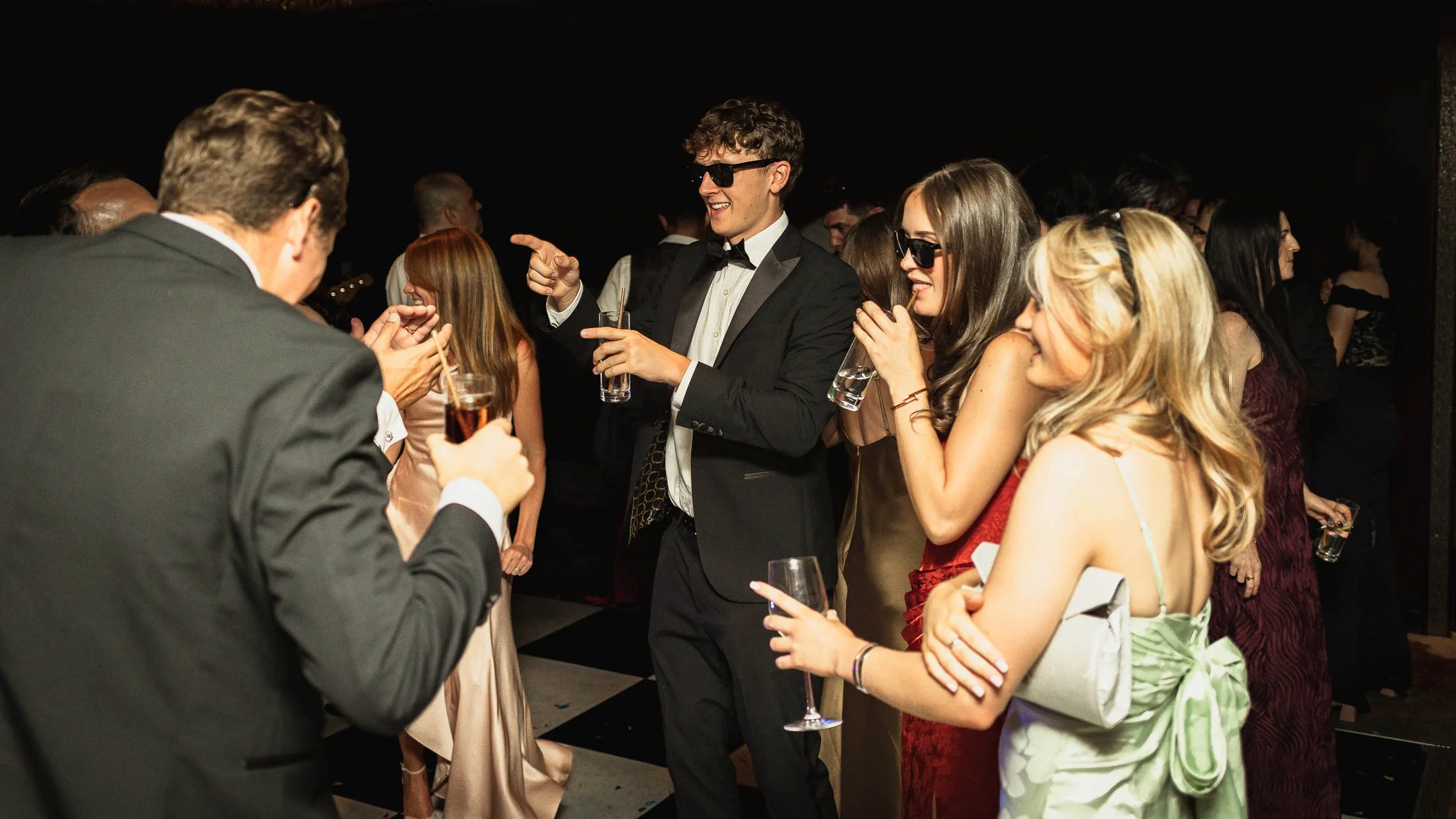 Candid after party and dance floor moments from a black tie London city wedding.