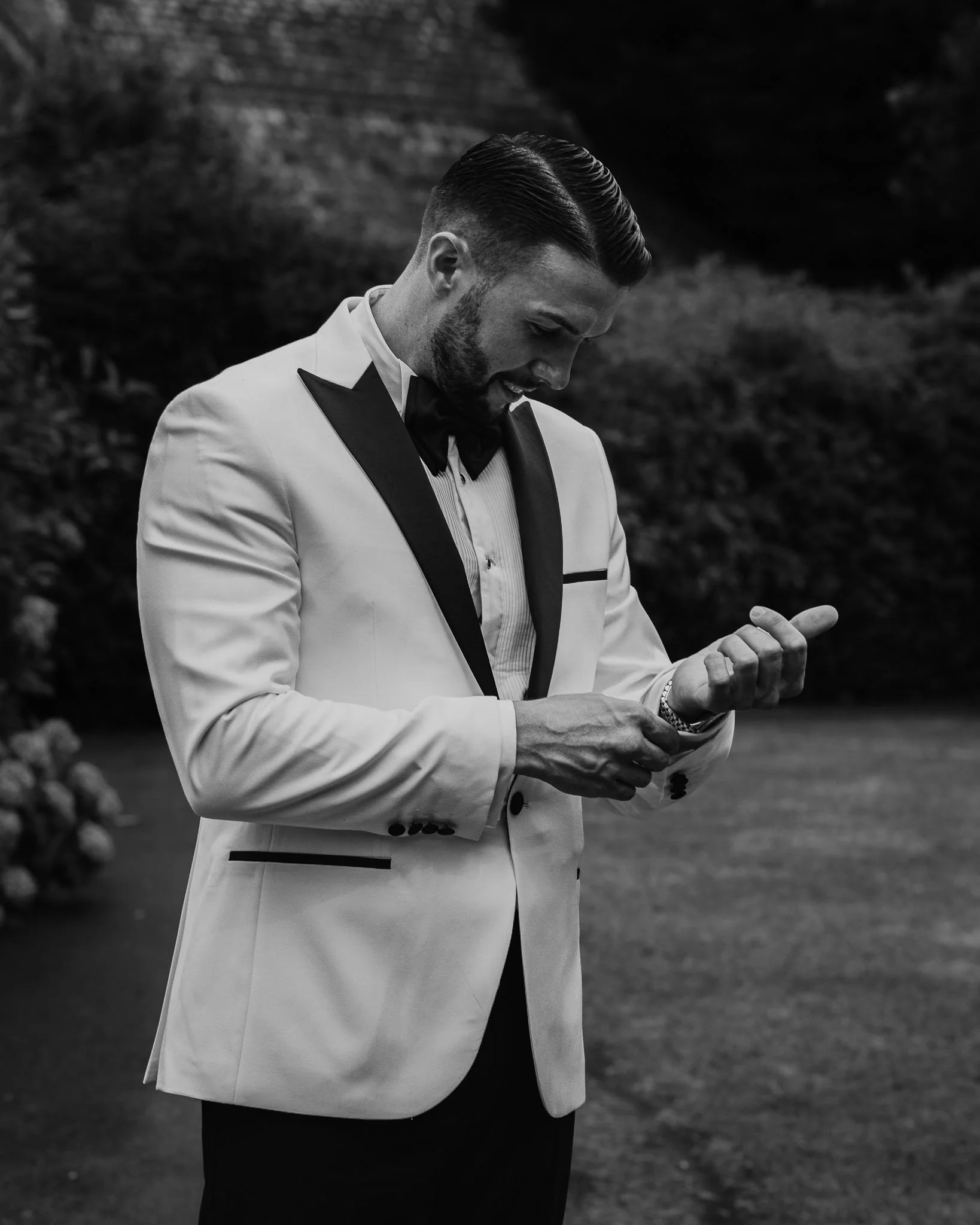 An image of a wedding at Eastwell Manor, captured by wedding photographer and videographer Luke Batchelor Productions.