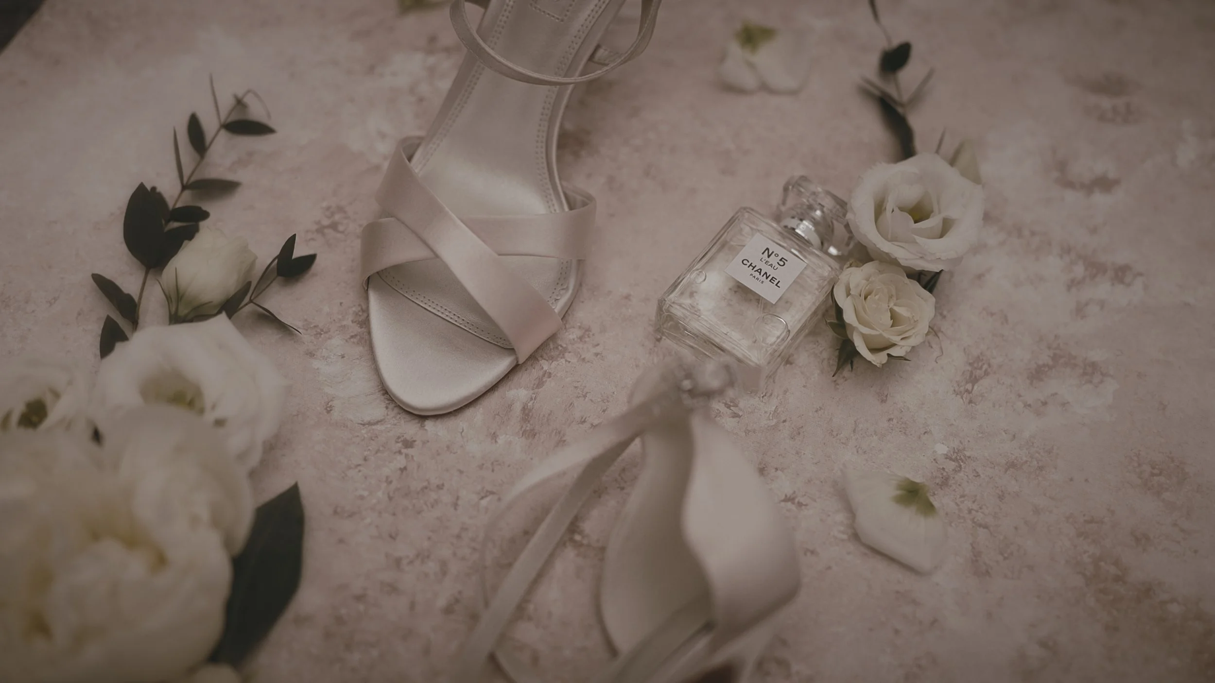 A cinematic wedding videography shot from an Oxfordshire wedding, captured by videographer Luke Batchelor Productions.