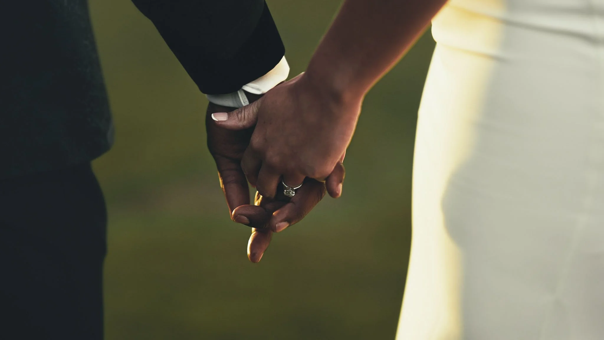 A cinematic wedding videography shot from an Oxfordshire wedding, captured by videographer Luke Batchelor Productions.