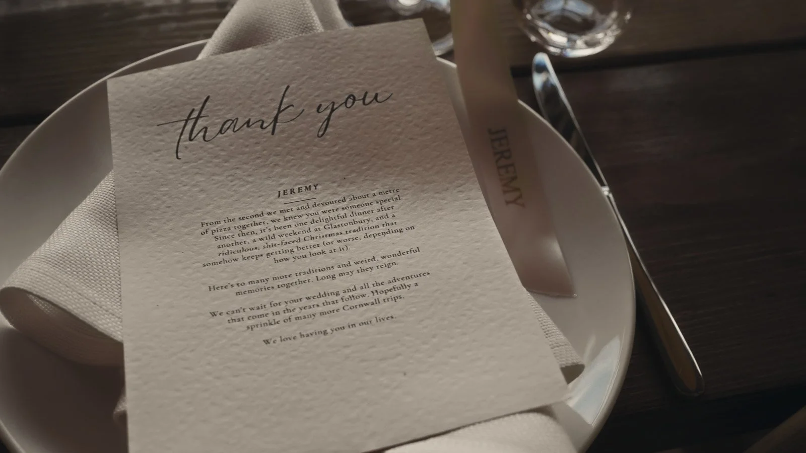 Details and candid scenes from a colourful riverside wedding video at an Oxfordshire estate beside the River Thames.