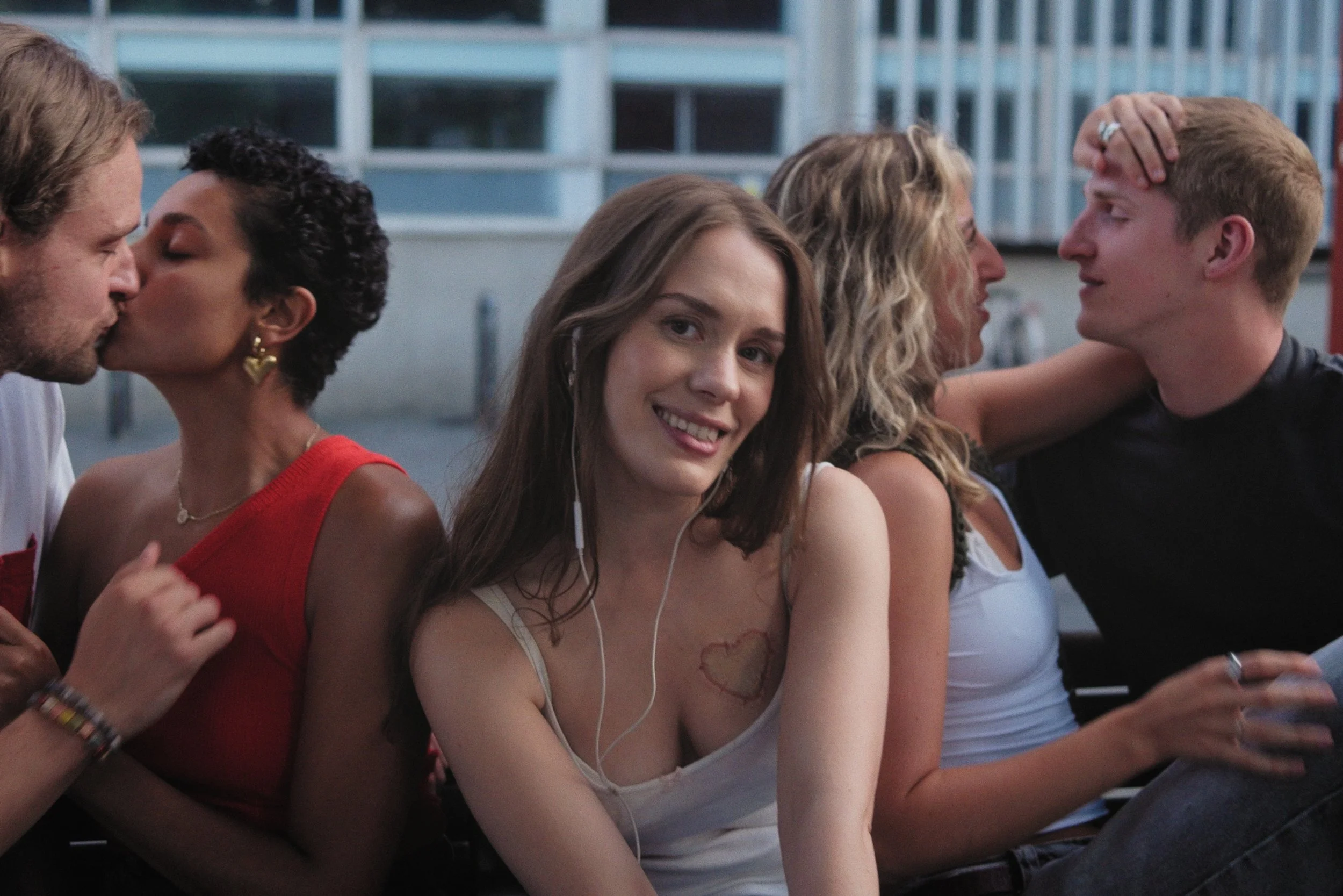 Anna Of The North | Give Me Your Love Back