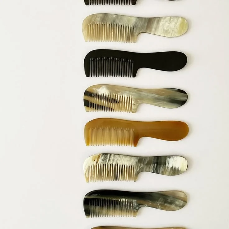 KOST MANN PEINES DE CUERNO NATURALES ARTESANALES SIN FRICCION DONOSTIA AZALA KOSMETIKA SAN SEBASTIAN BIZKAIA cuidado cabello euskadi navarra.jpg