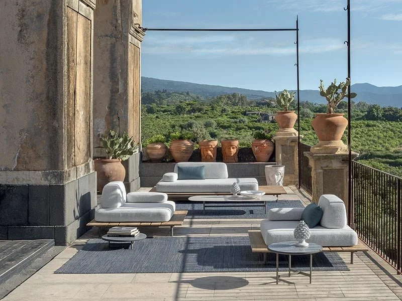 Calipso_800x600loungeset.jpg