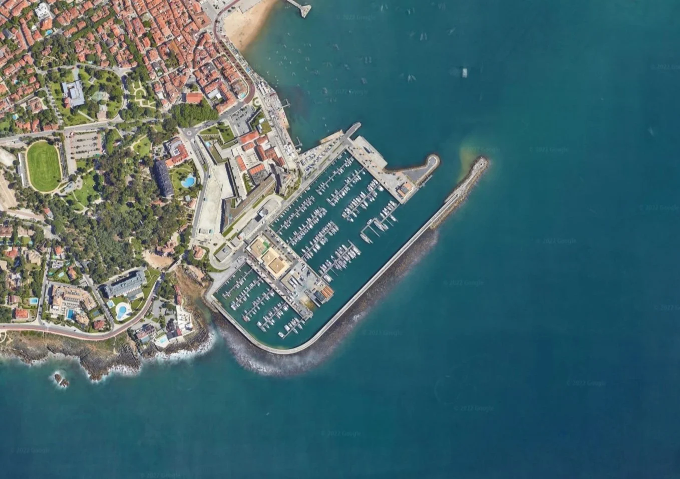 Porto di Cascais foto satellite - Lagoon 50 - Momento relax porto di Cascais Portogallo - Porto rifornimento durante trasferimento catamarano