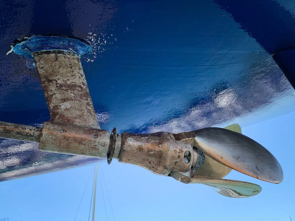 Elica abbattibile chiusa e pulita da incrostazioni - Sun Odyssey 42i 