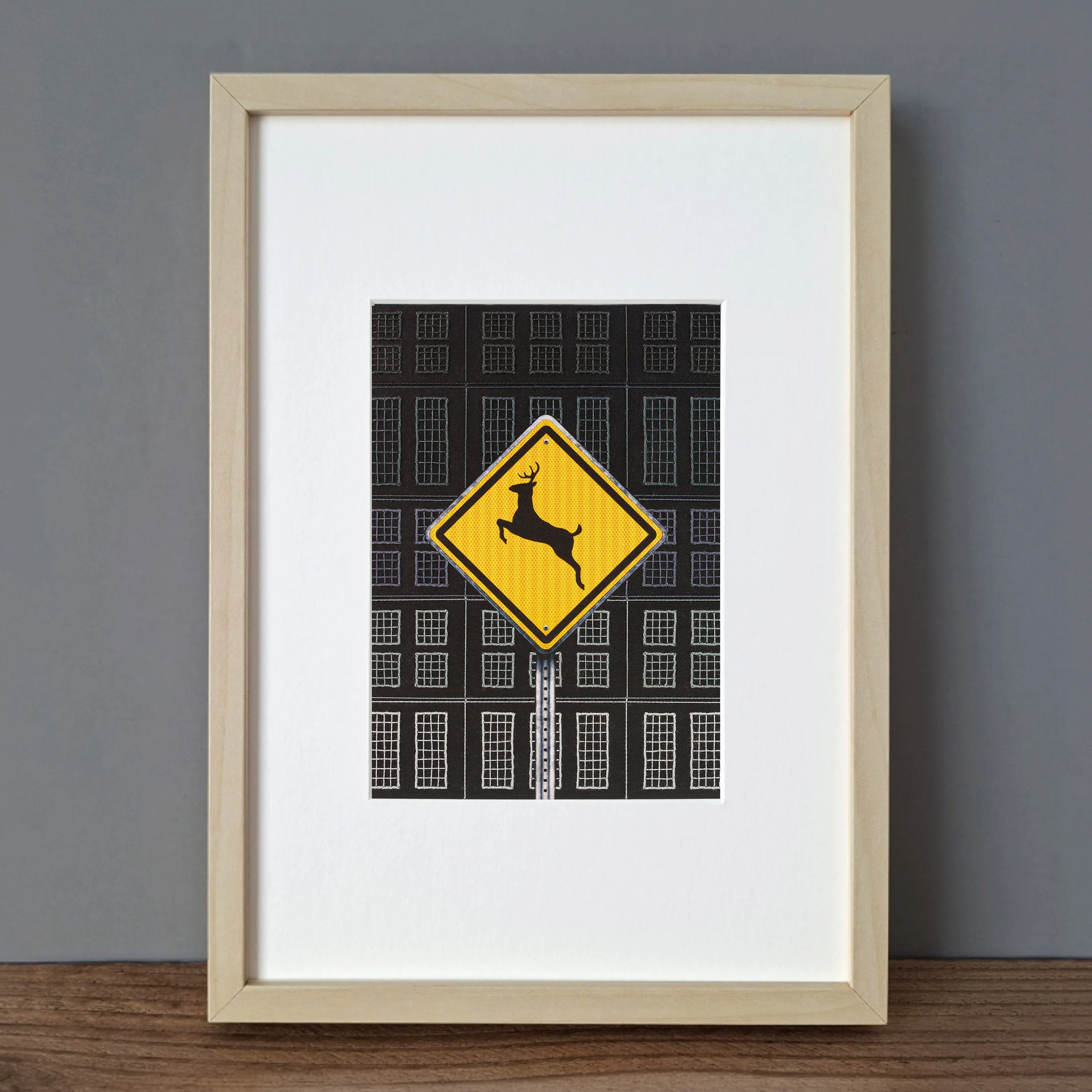 SOT_010_NOORD_FRAME ON WALL_LIGHT_PT.jpg