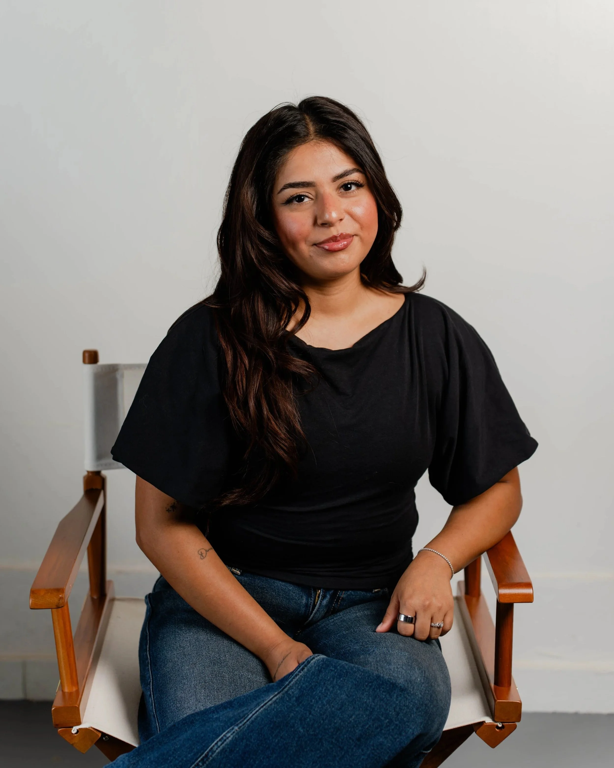 Headshot profile photo of Soraya Banda posing