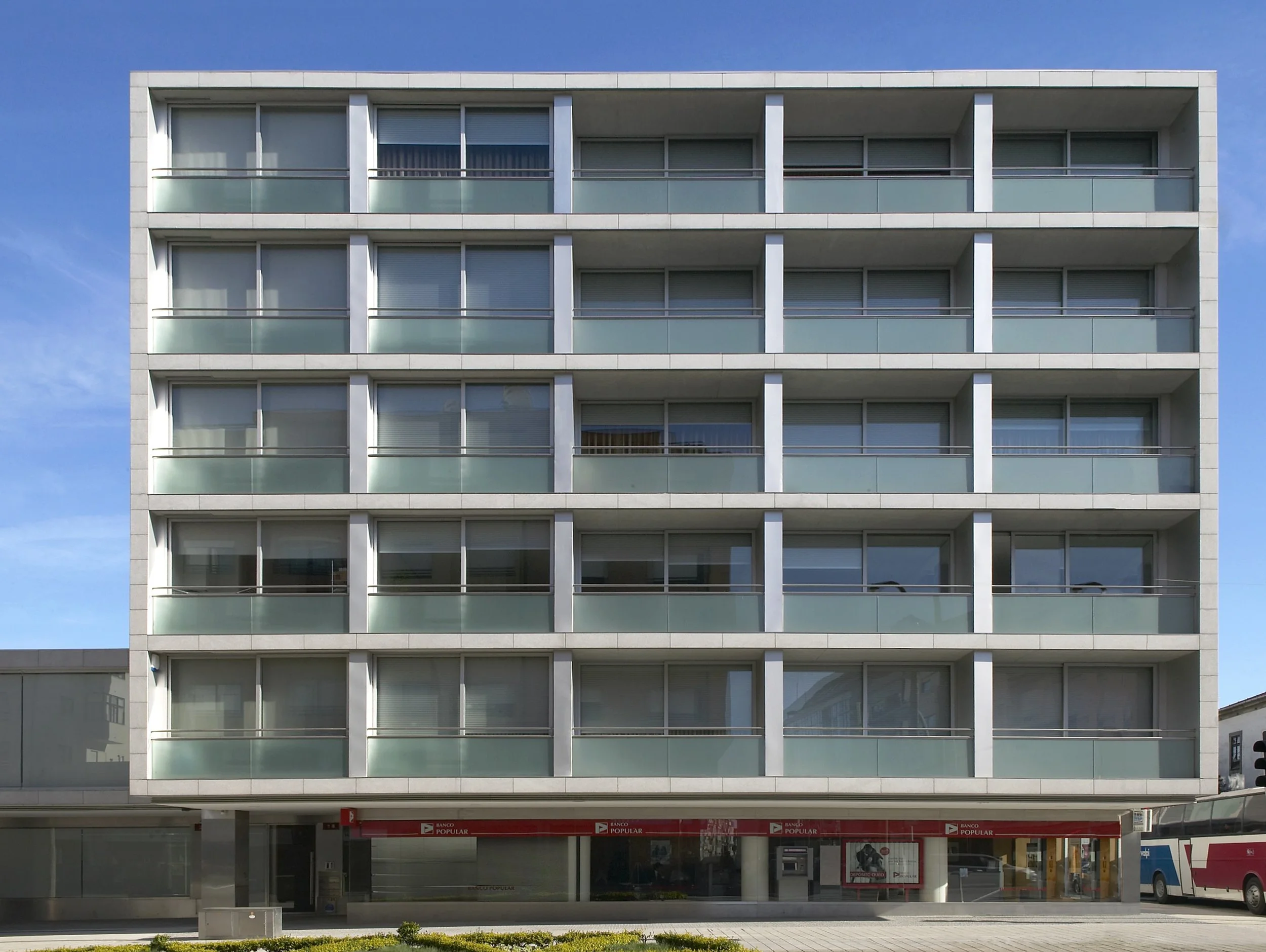 edificio-damiao-gois-edificio-residencial-porto.jpeg