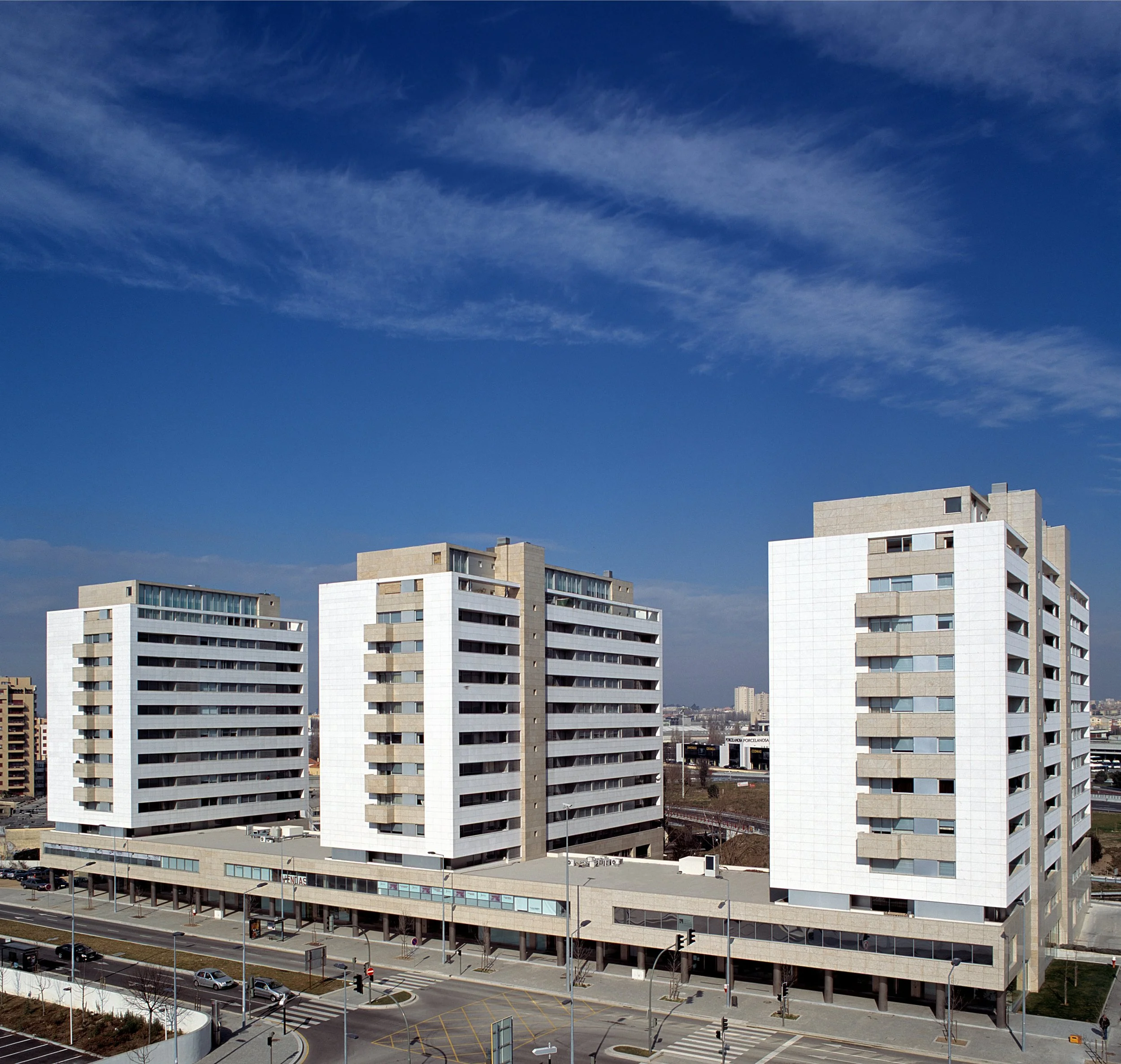boapor-2-edificio-residencial-porto-fachada.jpeg