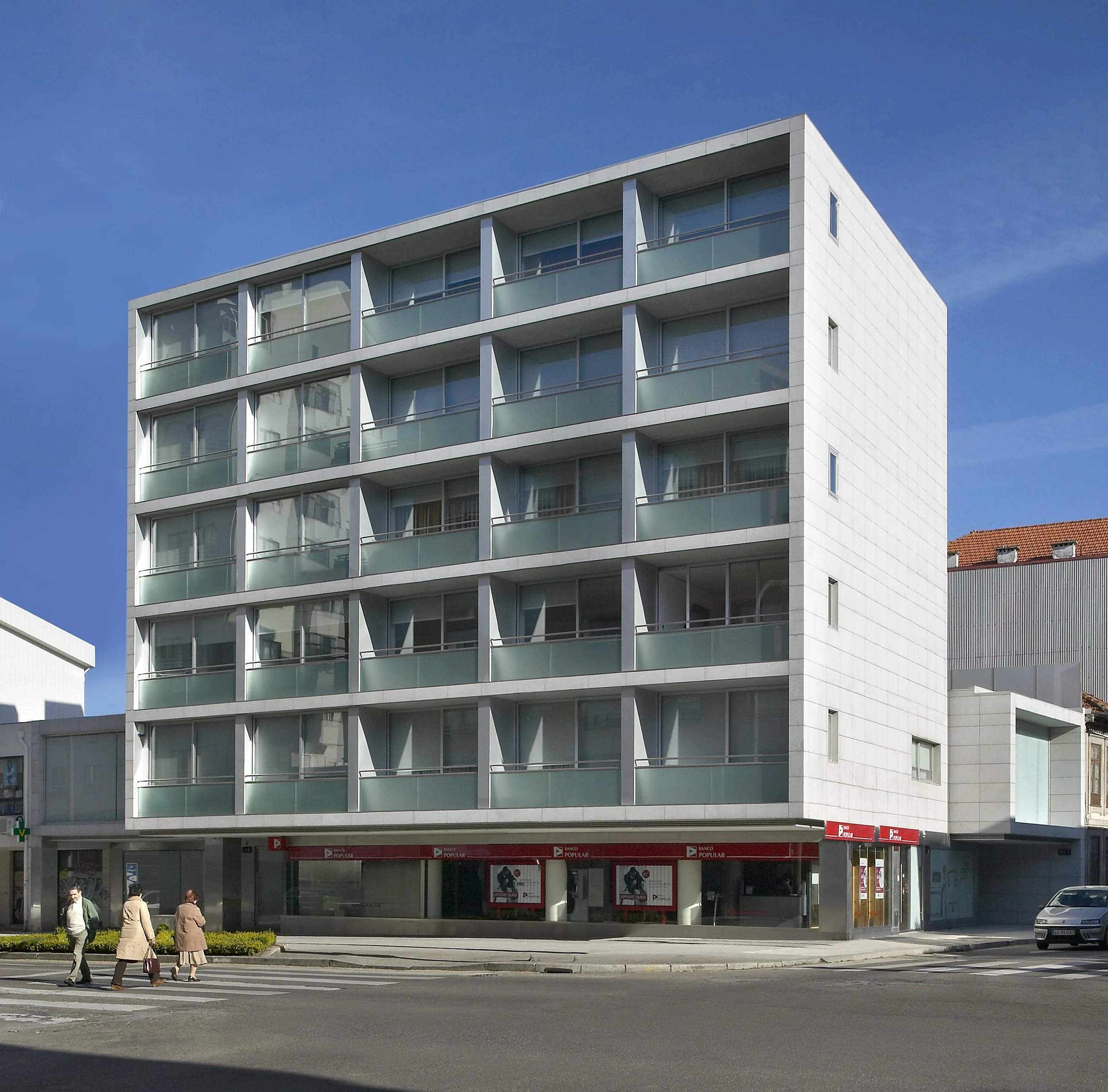edificio-damiao-gois-edificio-residencial-porto-fachada.jpeg