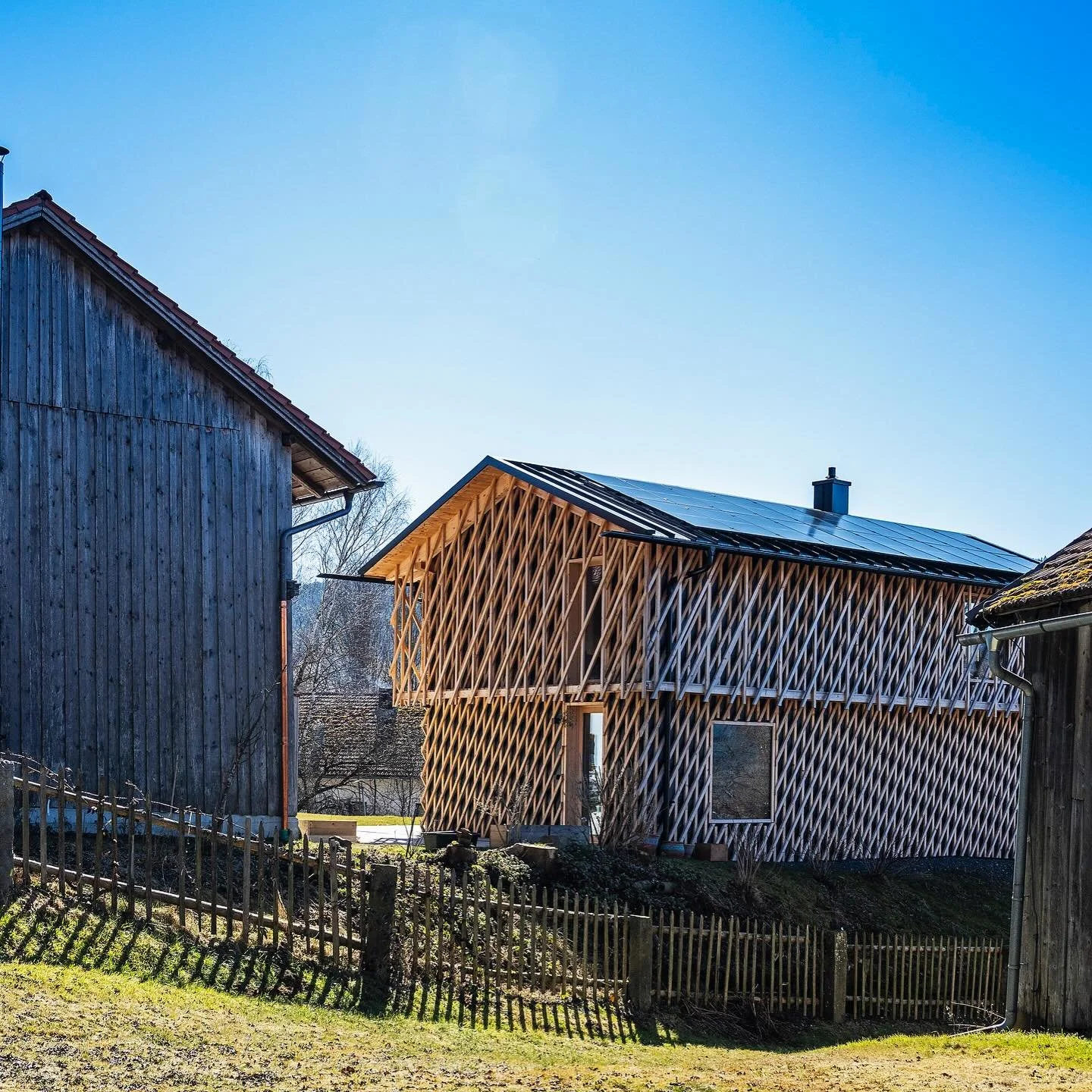 haus s im bayerischen wald

#reginaschineisarchitekten #holzbau #holzarchitektur #woodarchitecture #bauenmitholz 

foto_ @eckhartmatthaeus