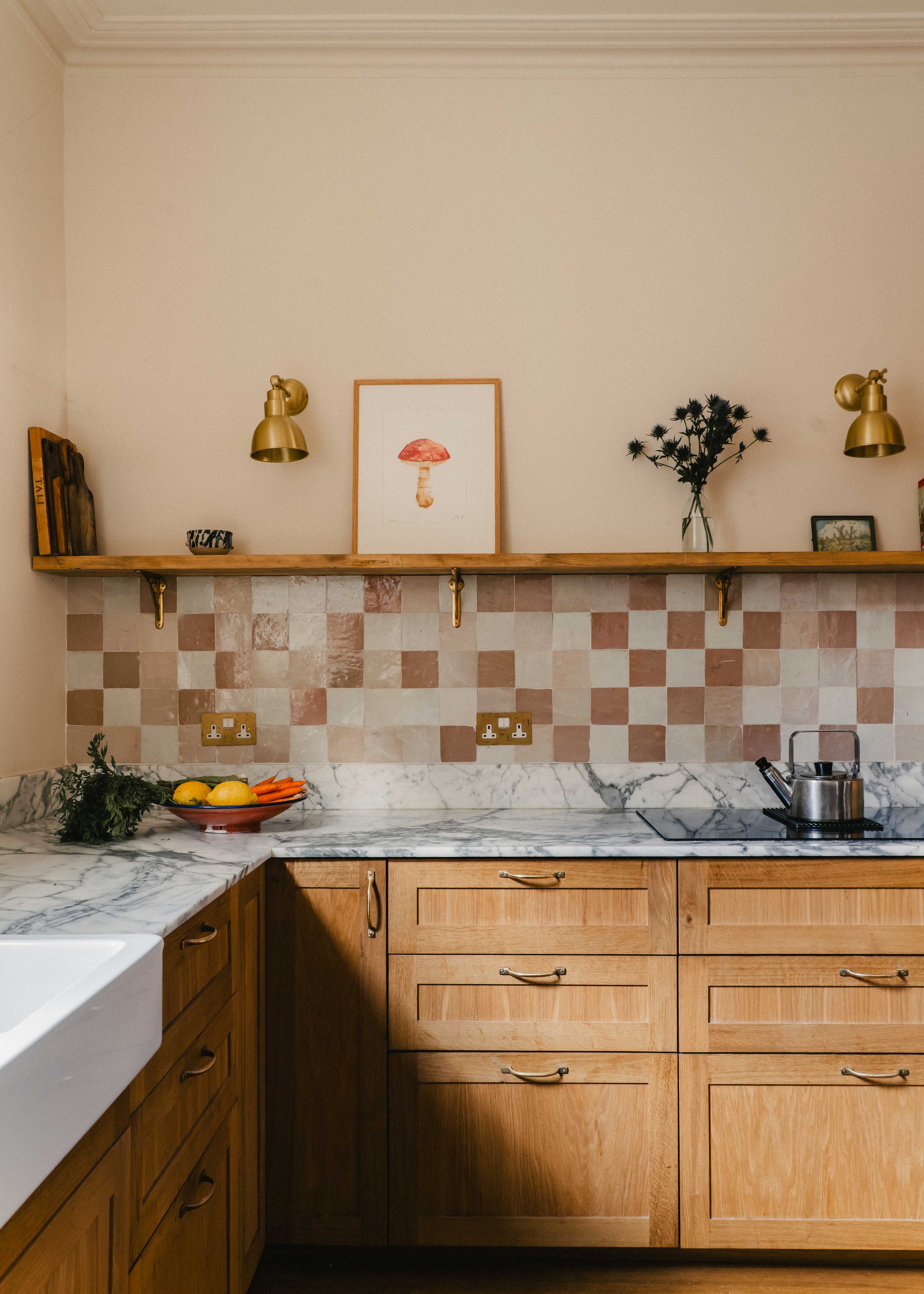 Solid Oak kitchen Fronts on Howdens carcasses. 