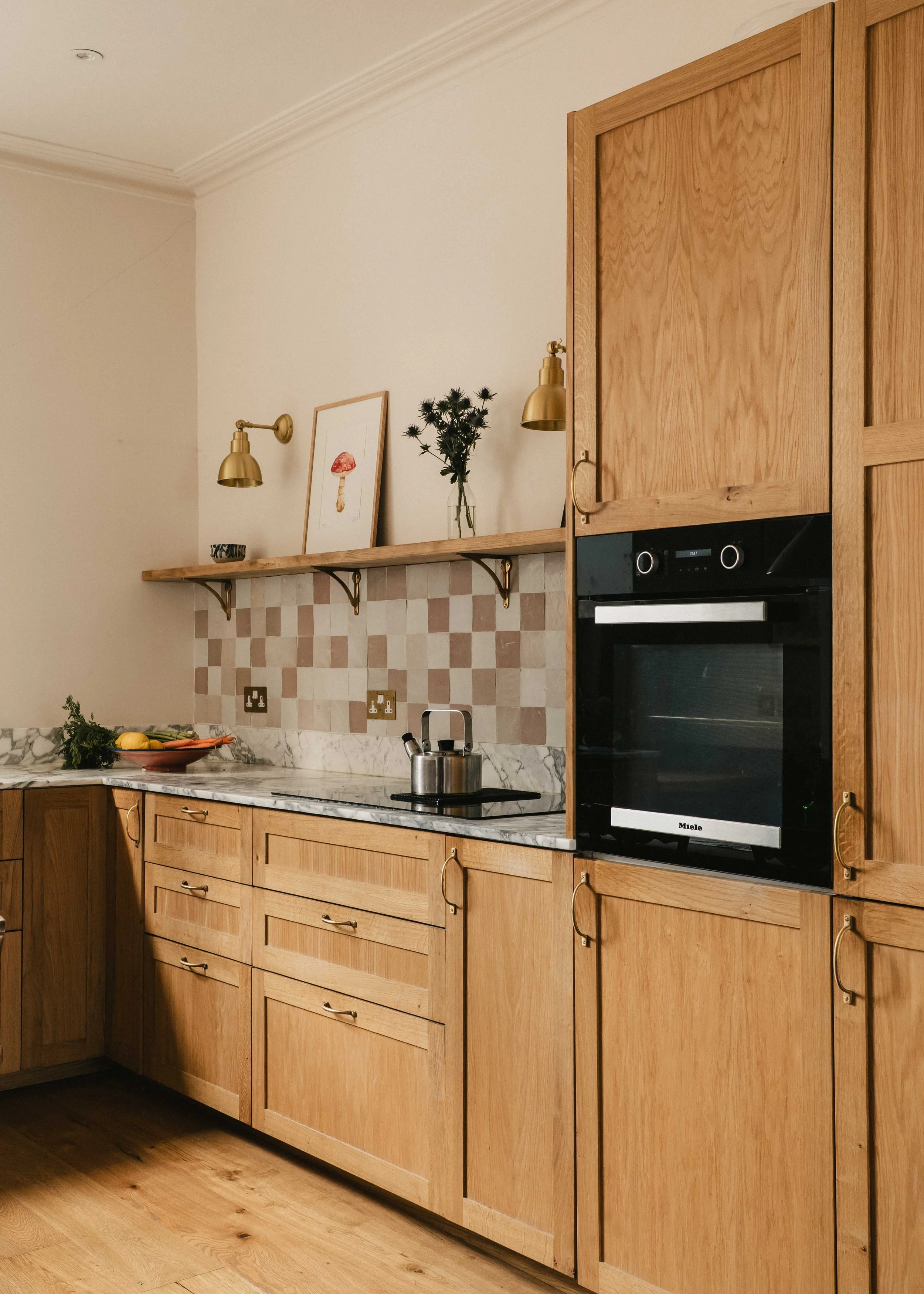 Solid Oak kitchen Fronts on Howdens carcasses. 