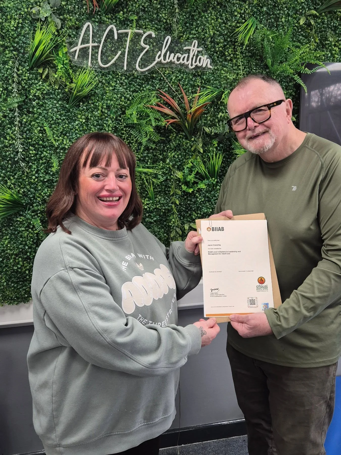 🎉 What an amazing achievement for Jayne who works as a deputy manager @newbeginningsne. 

She&rsquo;s gone and earned a Distinction for her Level 5 Leadership and Management in Care. Her EPA went brilliantly, and the external examiner was impressed 