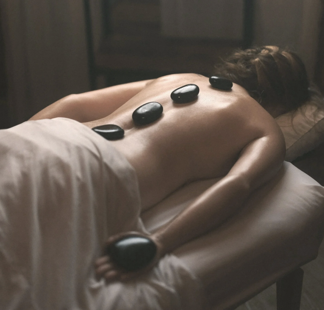 Synergy of Hot and Cold Stone Therapy