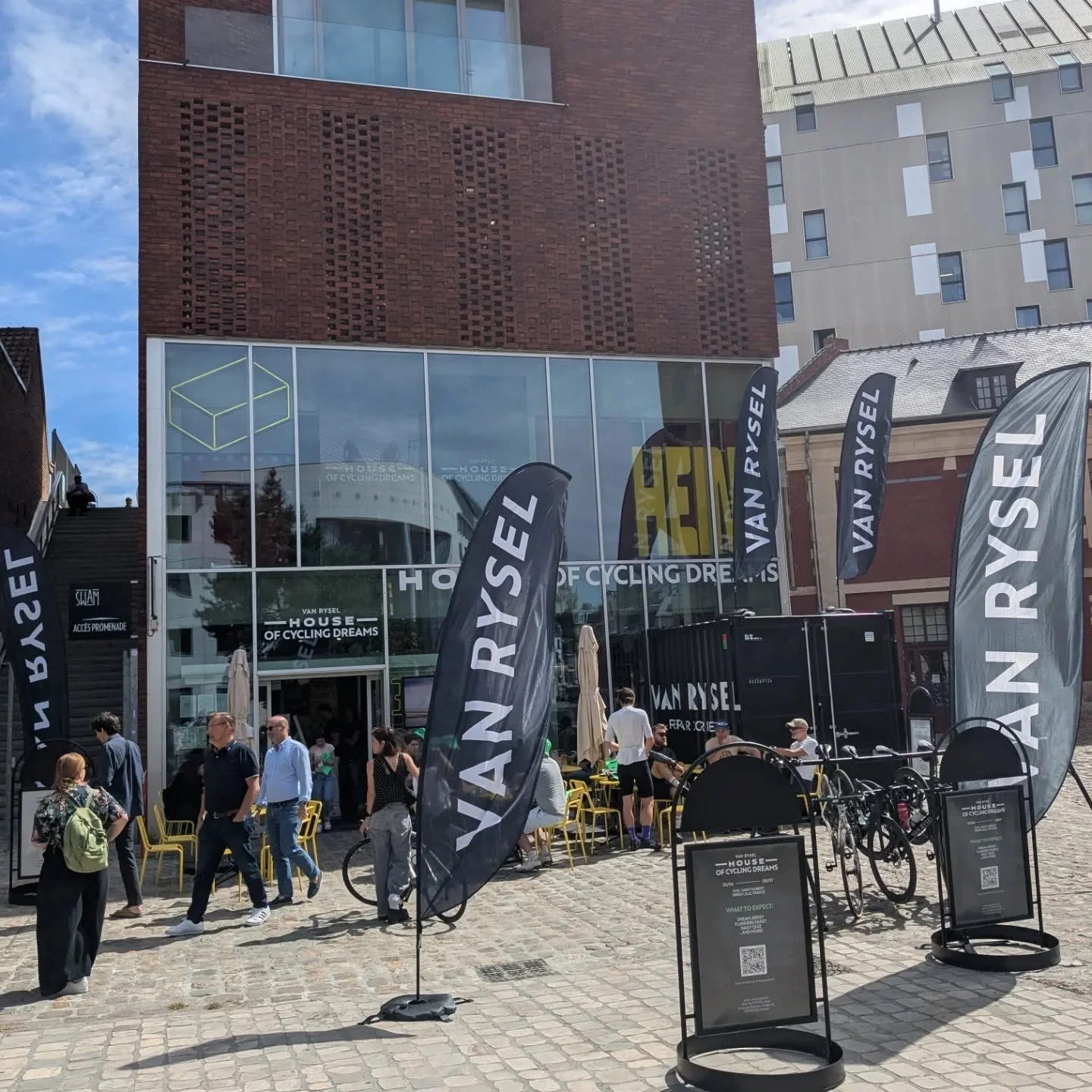 C&rsquo;est Parti!

What a week with @van_rysel in Lille.&nbsp;

The &ldquo;House of Cycling Dreams&rdquo; has been packed every day with fans taking part in the action.&nbsp;

Live podcasts, team presentations, new bike reveals, and awesome DJs, the