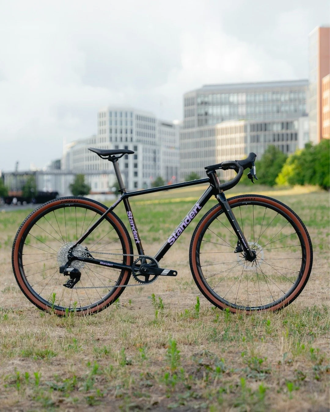 KIESWERK - /keys - vairk/ n. - Gravel pit

A bike built to say&hellip; why not?

Weekend gravel escapades? Muddy detour on the way to work? Bike pack across a continent? The new Kieswerk is a bike that always says yes.

We loved working with Standert