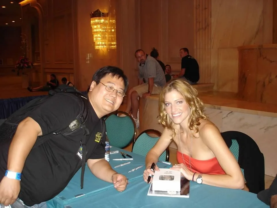 Tricia Helfer (Battlestar Galactica)