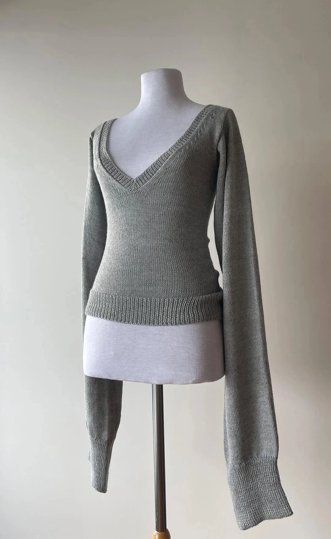 V-Neck Second Skin Top — Grey