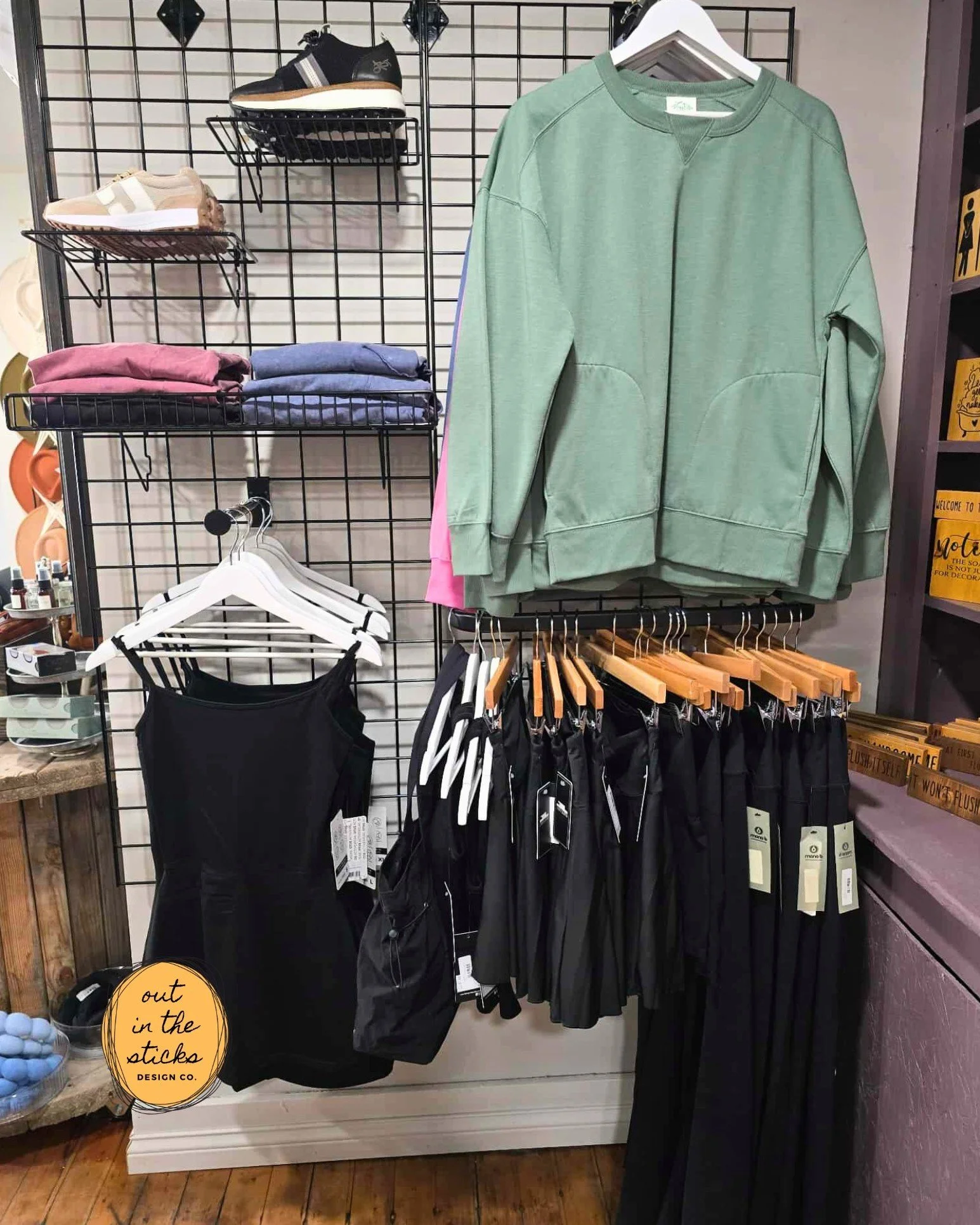 Comfy is always on trend 💚
Open today 10am-5:30pm