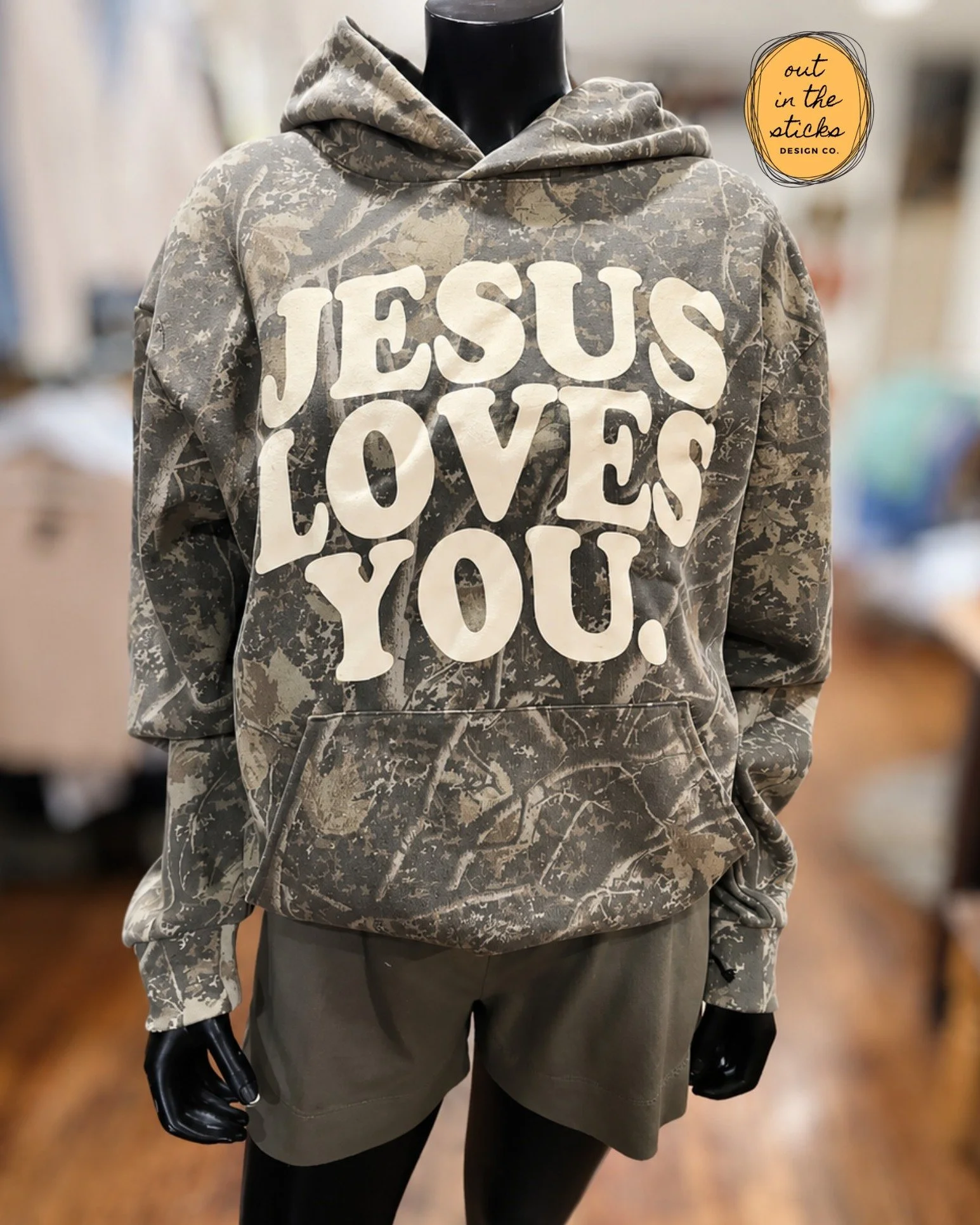 Happy Friday, everyone! 
Our store is open 10am-5:30pm today and tomorrow 9am-1pm 🥳