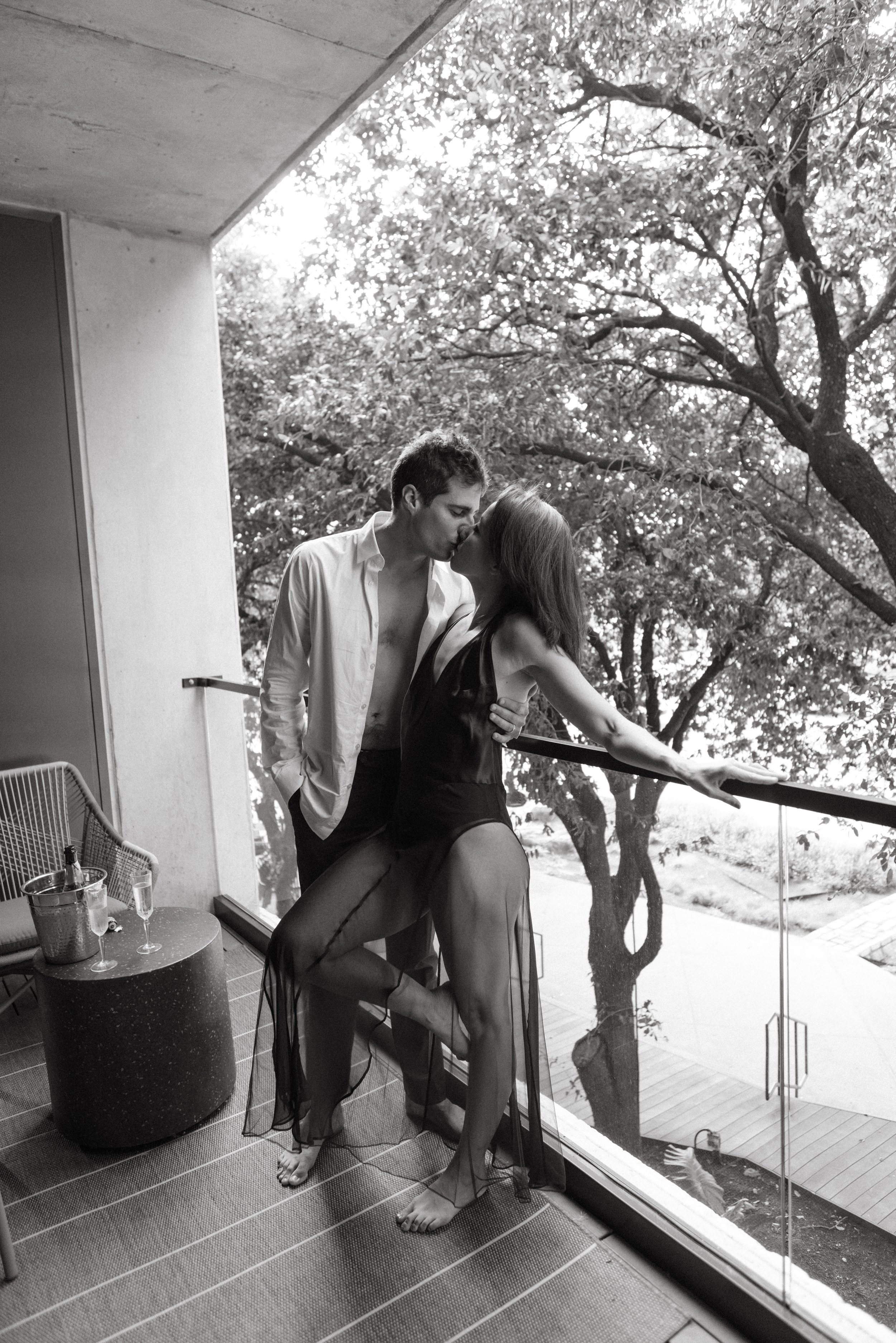 Austin-Texas-Couples-Boudoir-Sensual-Intimate-Vintage-Modern-Luxury-Artistic-Erotic-Nude-Classy-Timeless-Effortless-Film-Candid-Photos-051.jpg