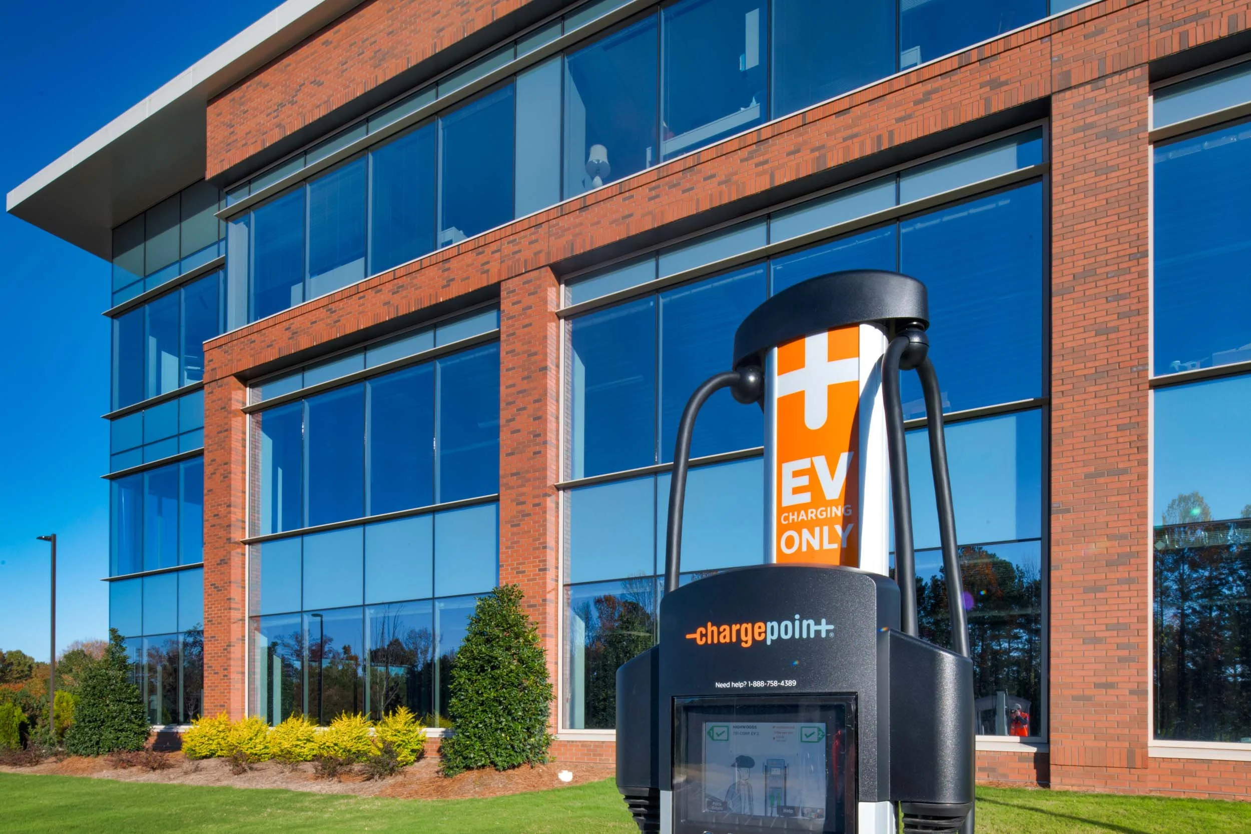 751 Corporate Center exterior-18-1110-99.jpg