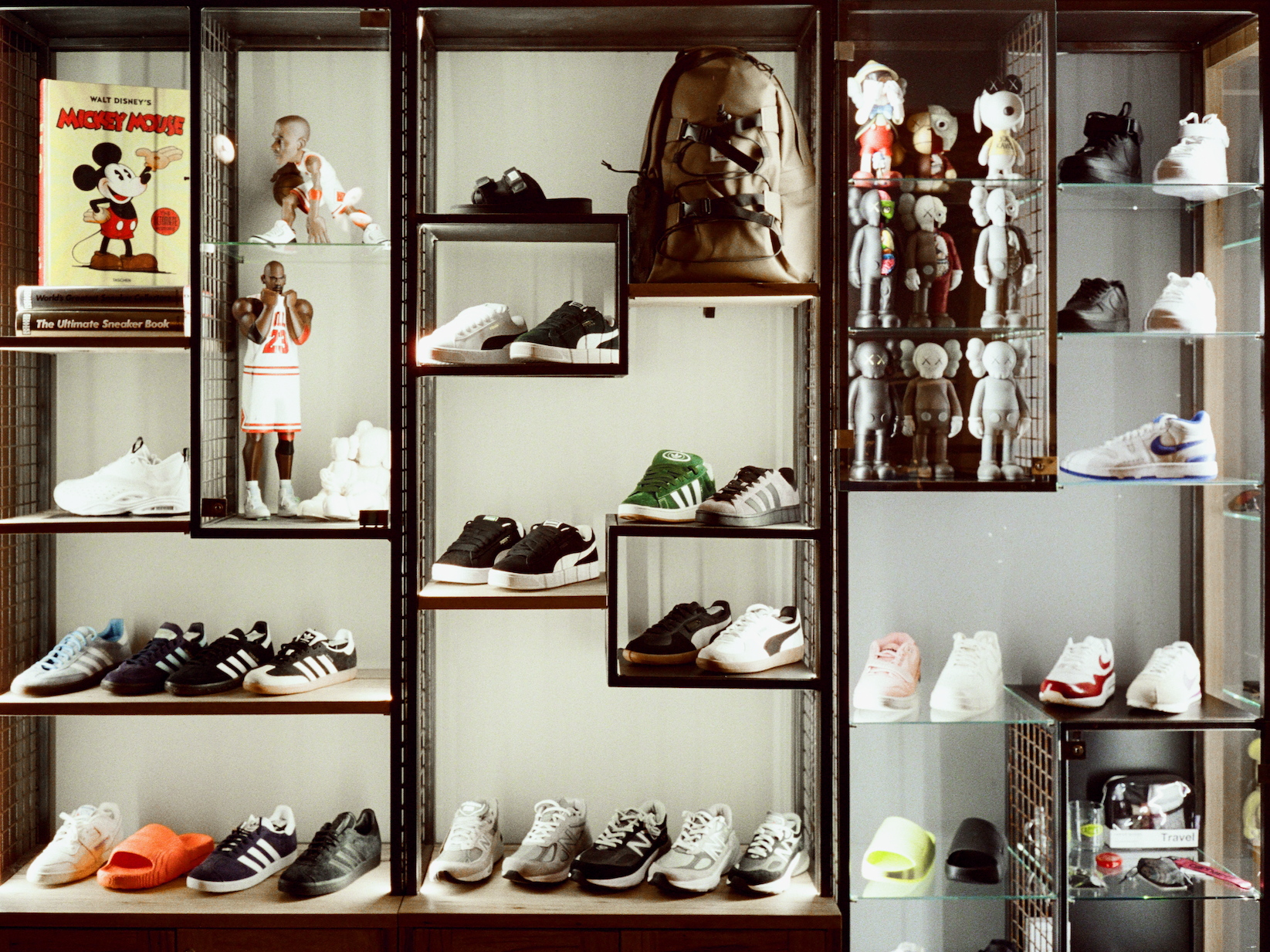 BD x SNEAKERS THE ESSENTIALS - PUBLICATION