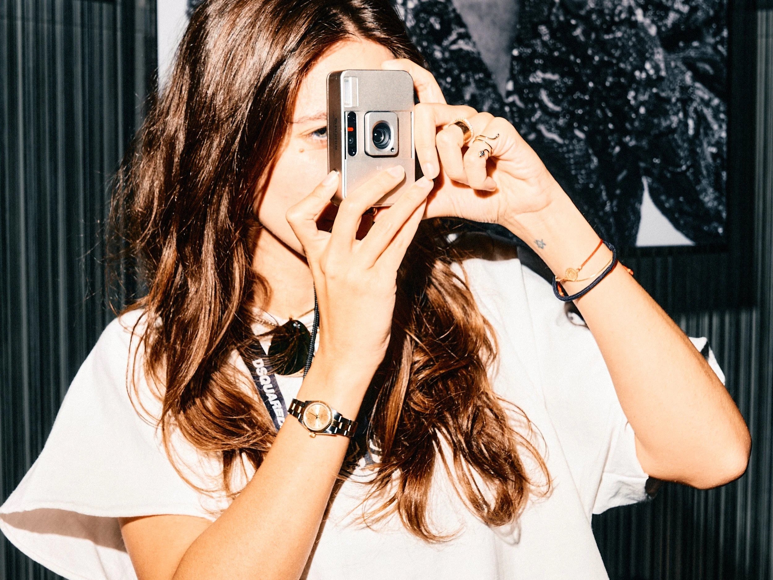 CAP74024 - REPORTAGE