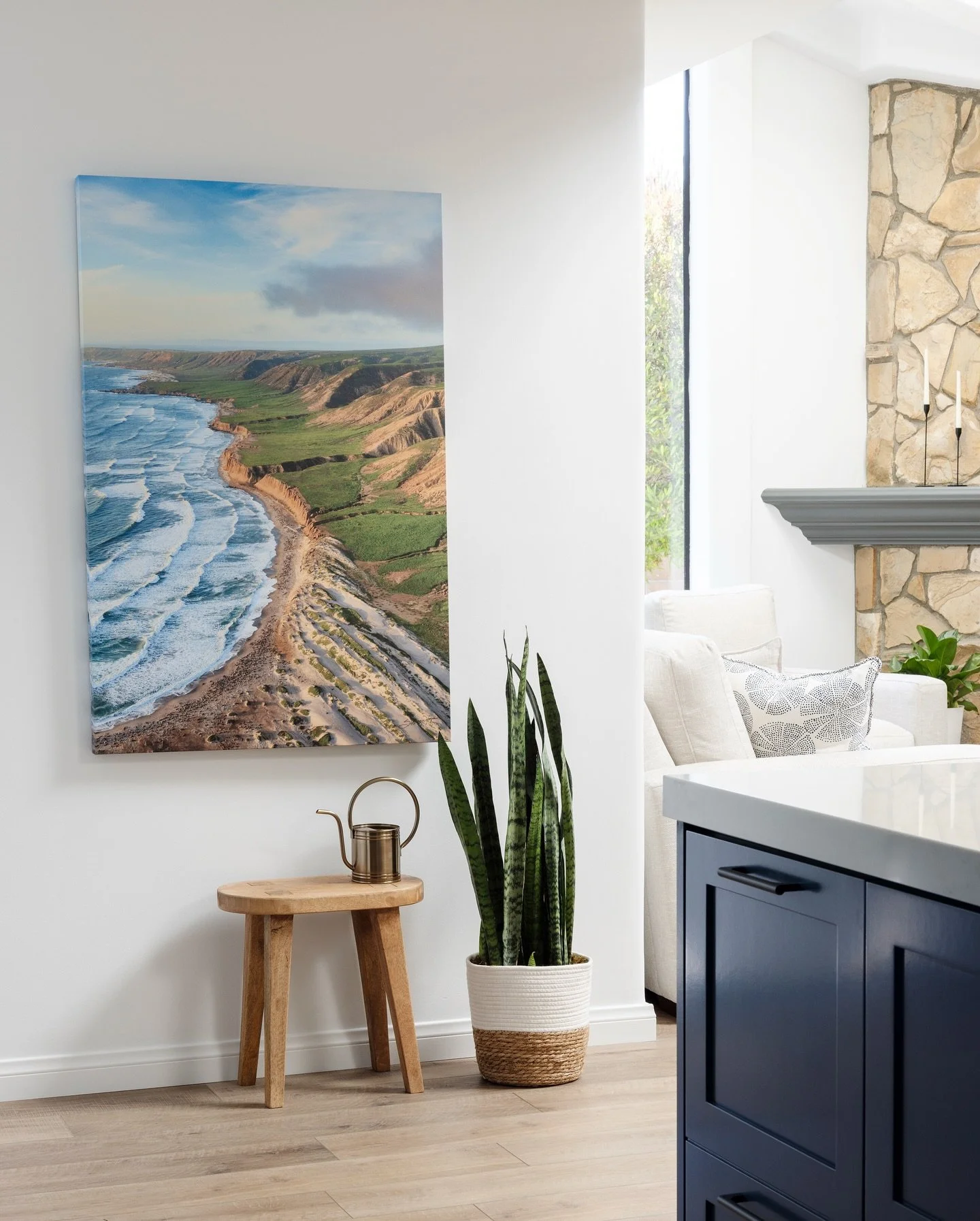 @latitudesphoto @hoguephoto have been such an incredible photography resource for the Ventura community. Latitudes Gallery has been a place to connect, get inspired, and experience landscape photography up close and in person for 15 years! It&rsquo;s