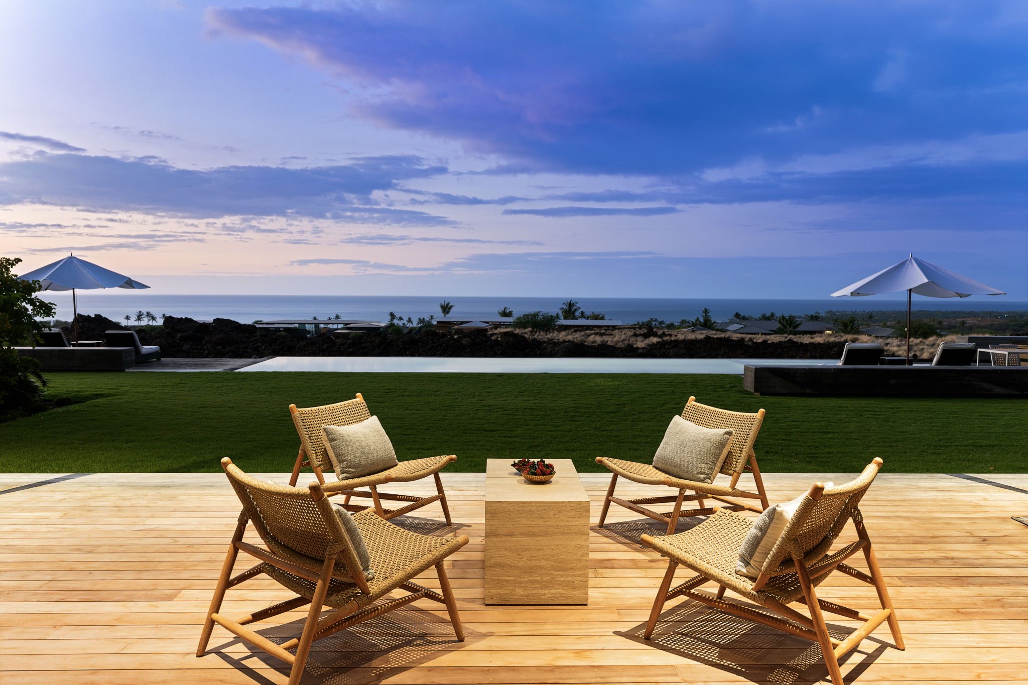 Kuili Twilight Lanai 1.jpg