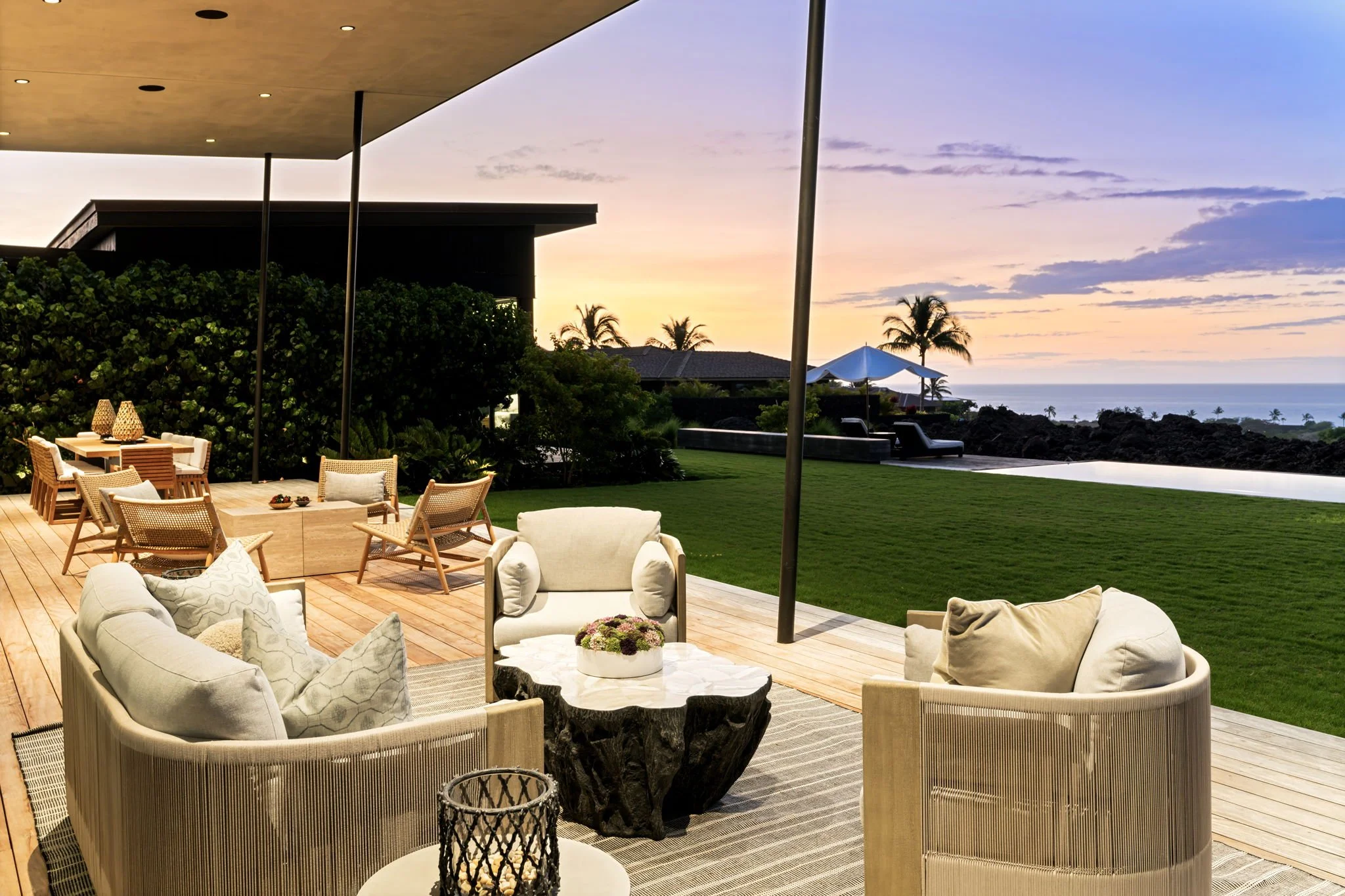 Twilight Lanai 1.jpg