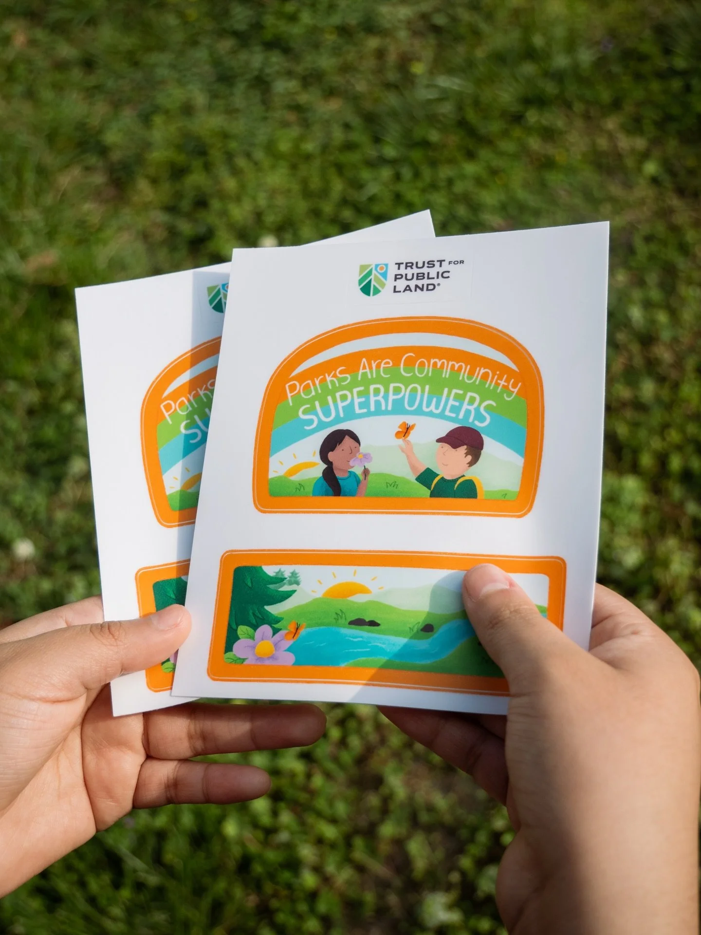 Here&rsquo;s a sticker sheet I designed for @trustforpublicland  𖥧𖡼𓋼𖠰

I stepped outside my usual illustration style and tried something a little different&hellip;no black line work, textured brushes, and I actually gave people faces! I loved it 