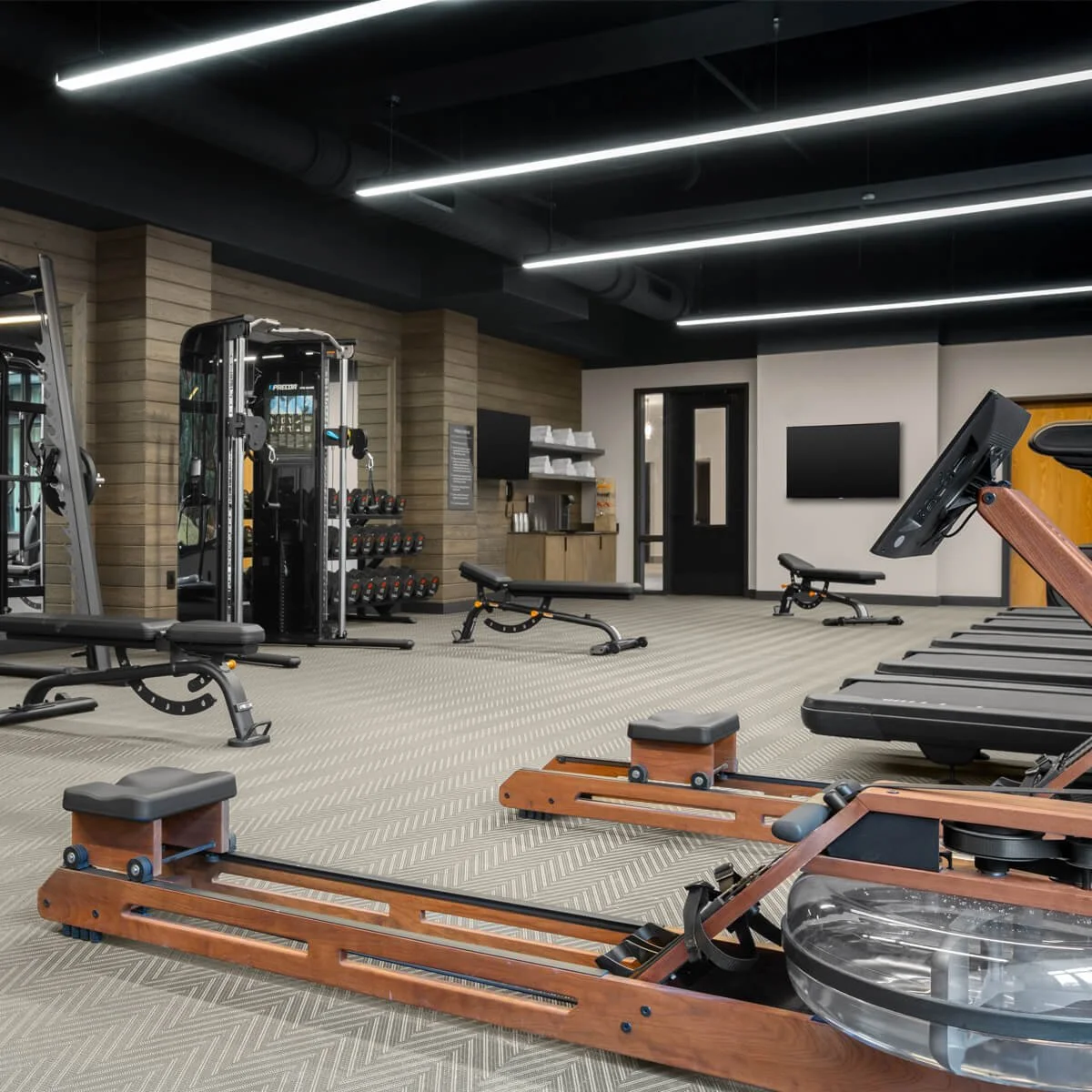  FITNESS CENTER 