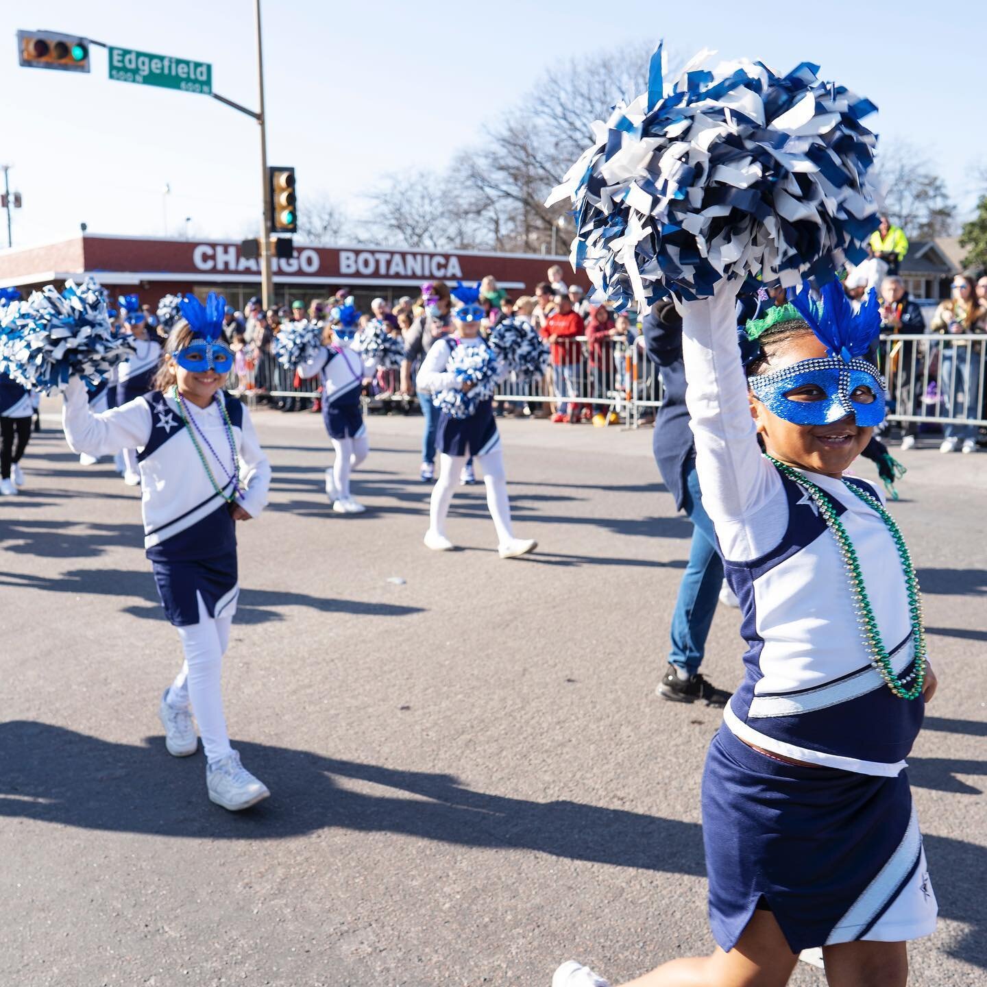 Todays the day! Happy Mardi Gras in Oak Cliff! Parade starts at 2pm 🎉