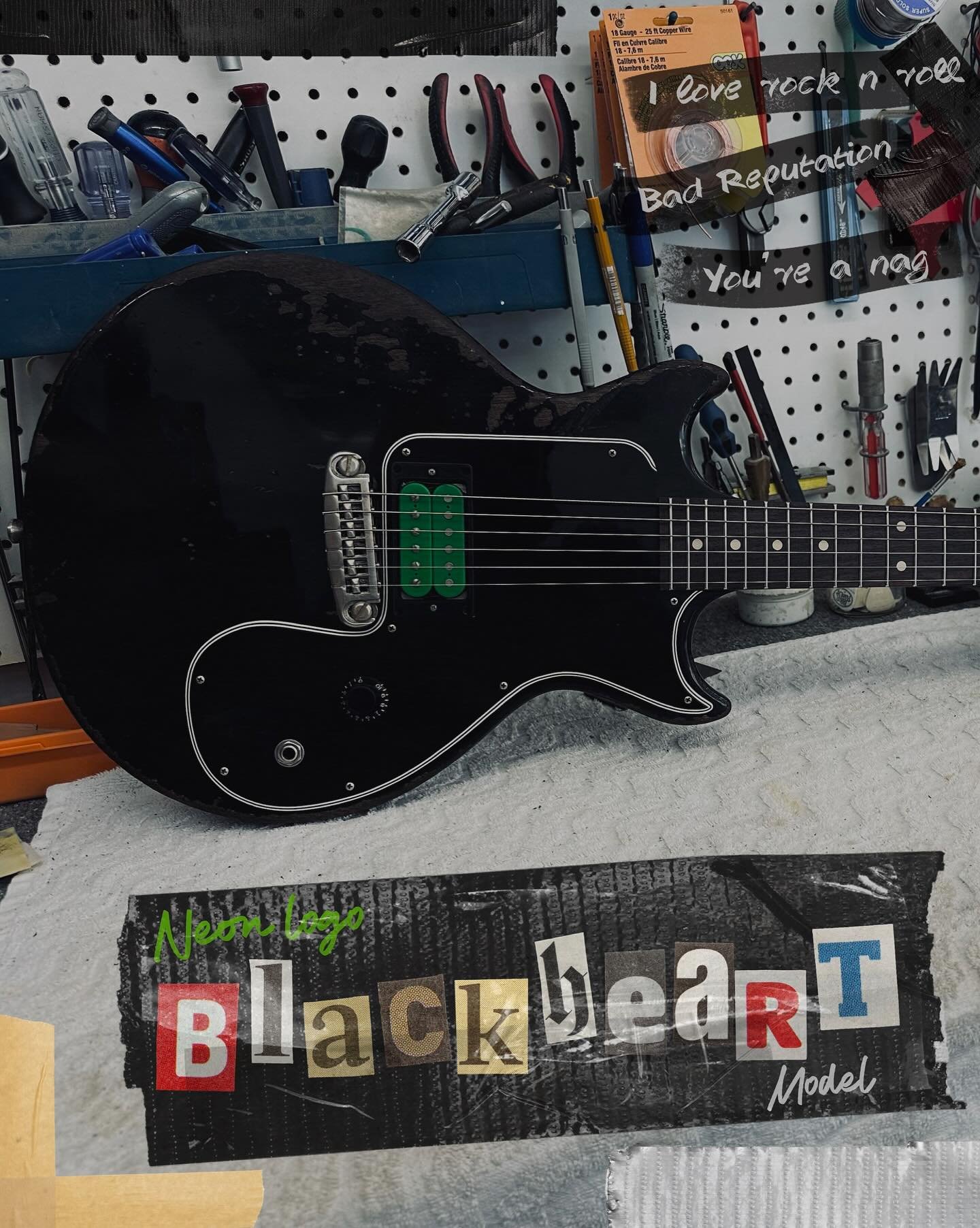 Neon logo &amp; Stinger Blackheart 🖤 Finish by @nic_bonesy Aged &amp; Assembled by @cross_dave_ Available at @wildcat_guitars Video Clip @rj_ronquillo #rnrrelics #rocknrollrelics #wildcatguitars #blackheart #blackheartmodel #graphtechguitarlabs #dim