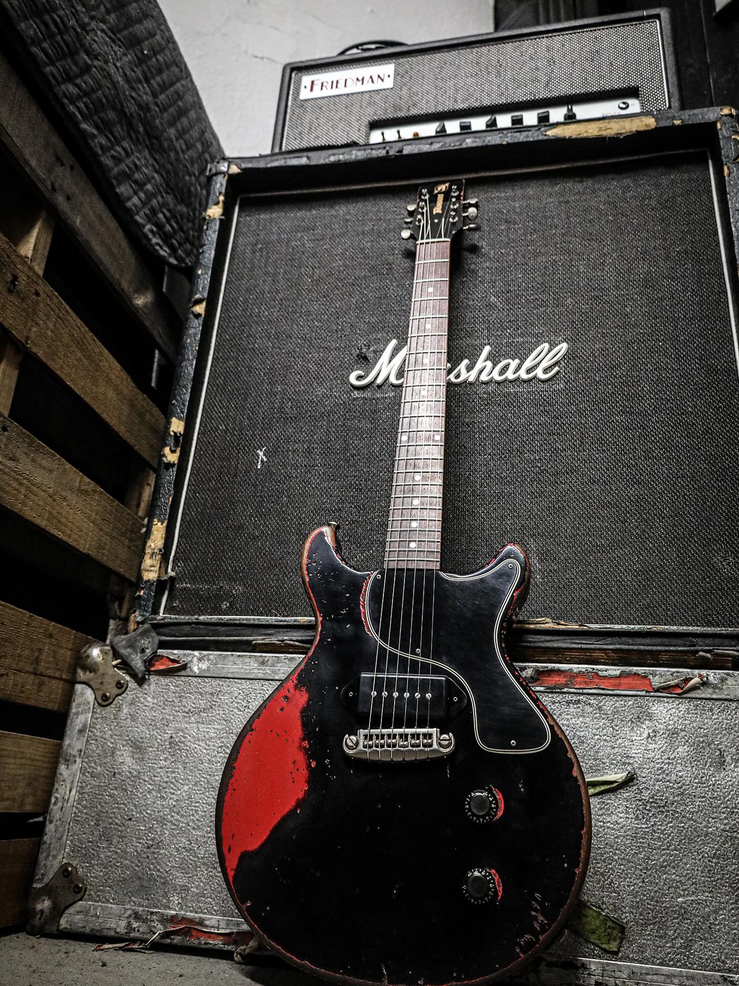 Thunders ⚡️Thursday, Get it while it&rsquo;s hot! Jett Black over Dakota Red &lsquo;lucifer&rsquo; thunders! Weighing in at 6.66 #&rsquo;s. Finish by: @nic_bonesy Aged + Assembled By @cross_dave_ Photo by @billyrowe66 AVAILABLE at rocknrollrelics.com